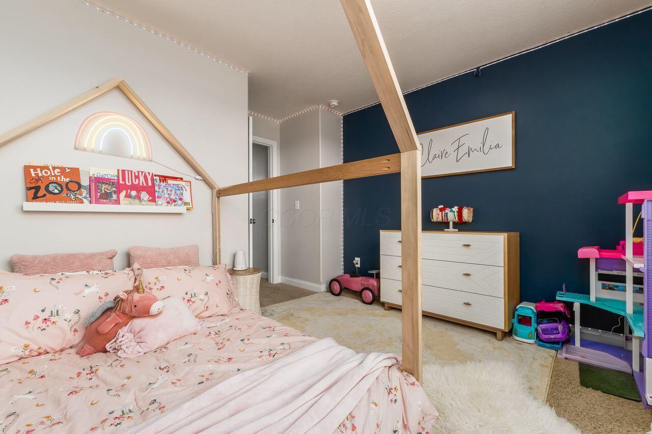 2184 Olde Ridge Court