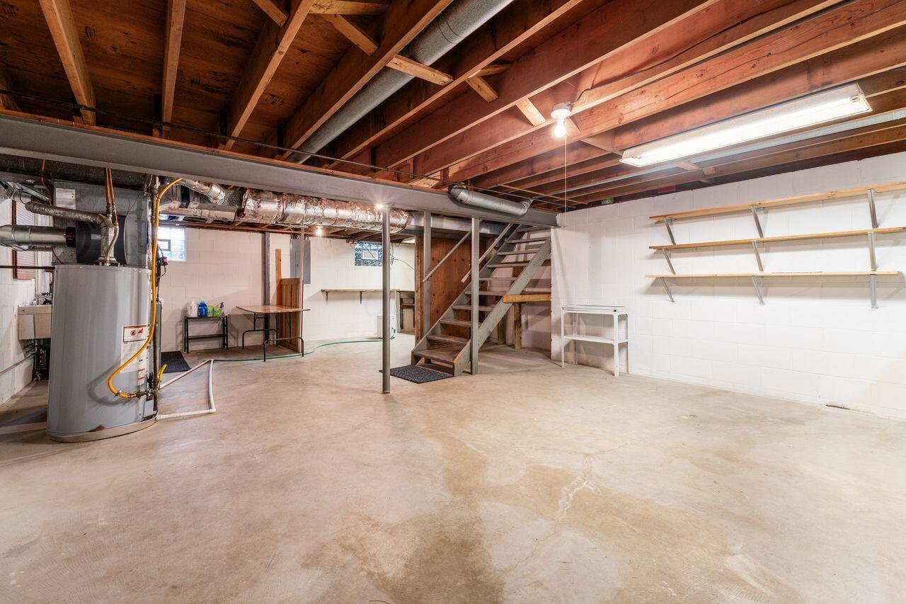 6959 Ardelle Drive