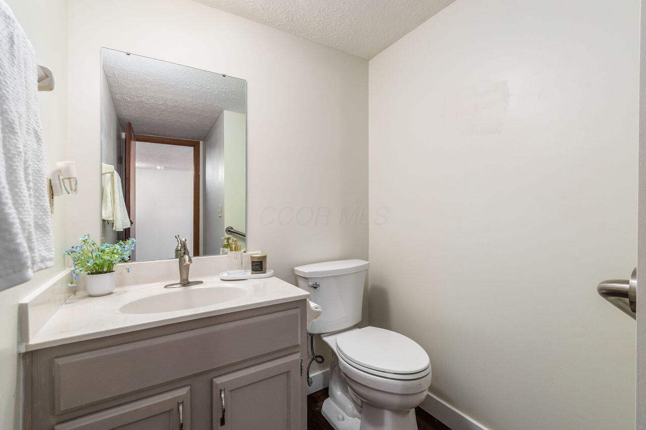 1252 Somerset Way