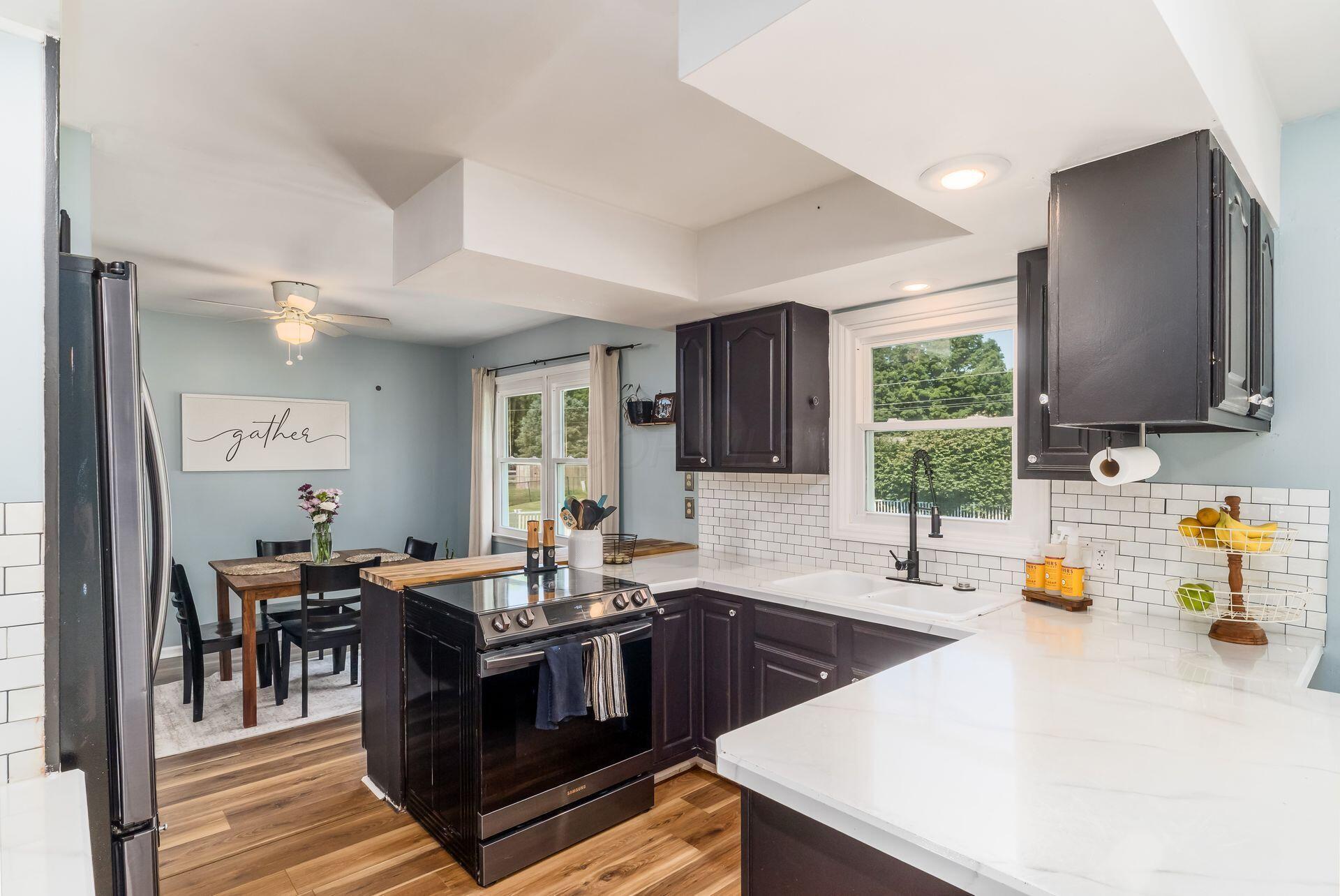 562 Mapleview Lane