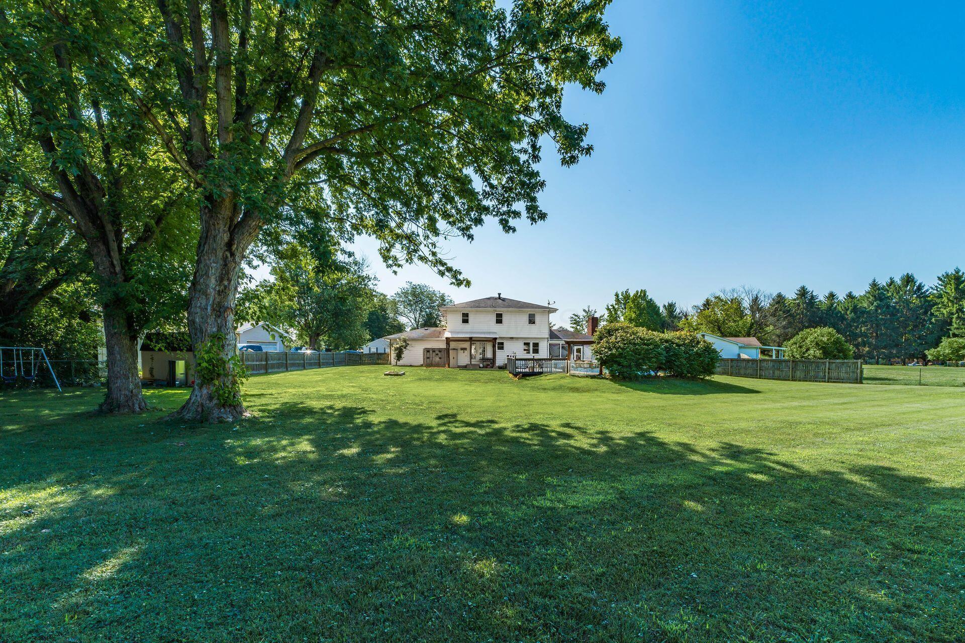 562 Mapleview Lane