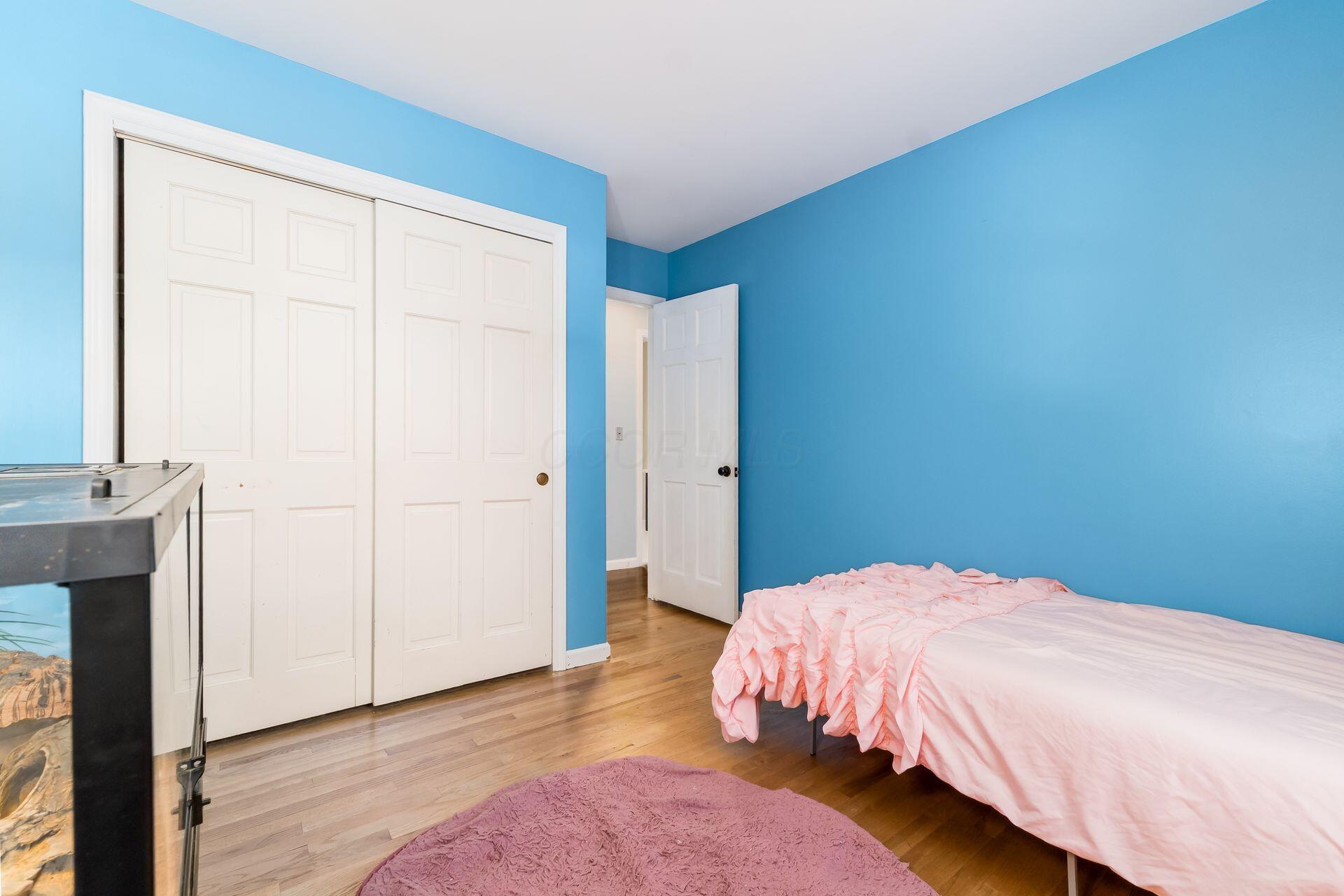 562 Mapleview Lane