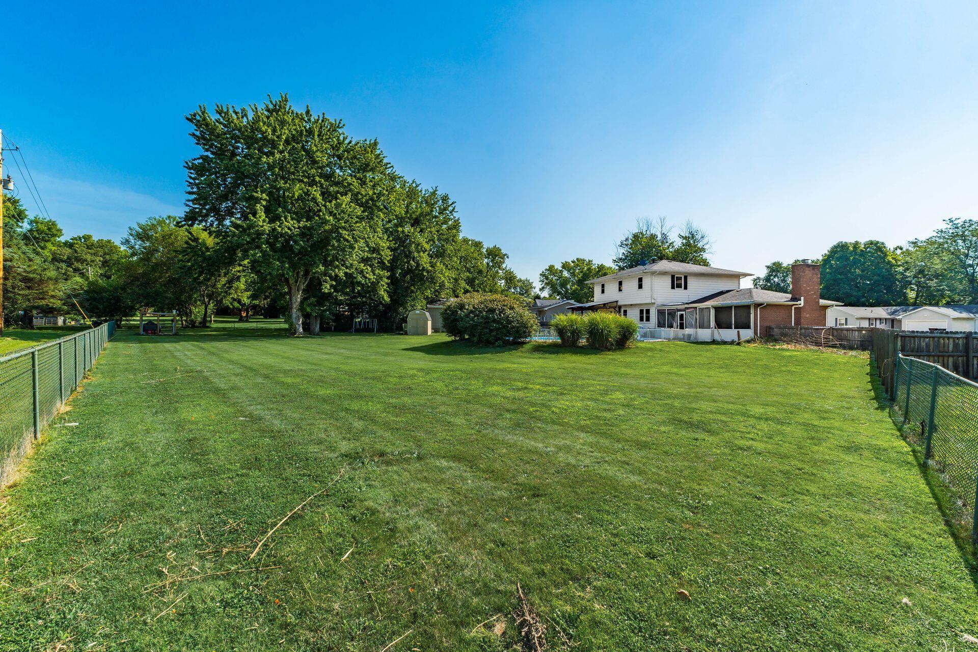562 Mapleview Lane
