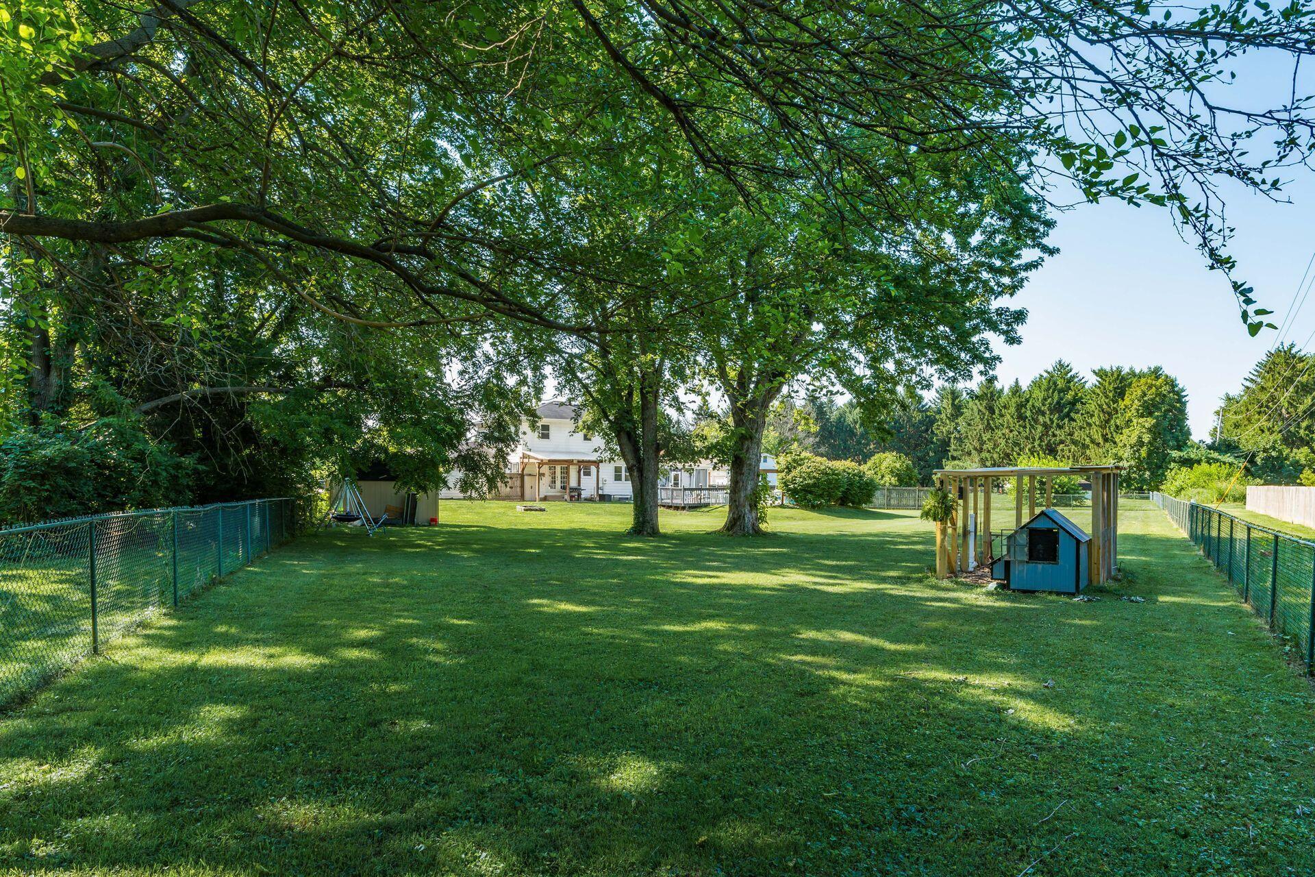 562 Mapleview Lane