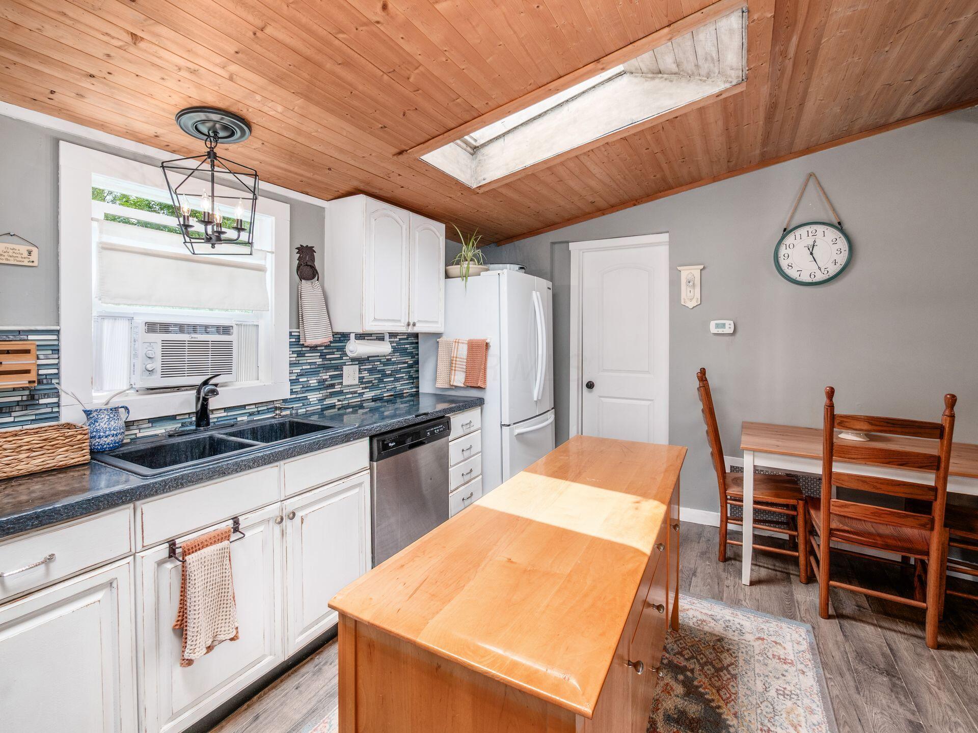 53 Pembroke, 5 Lots 52-54