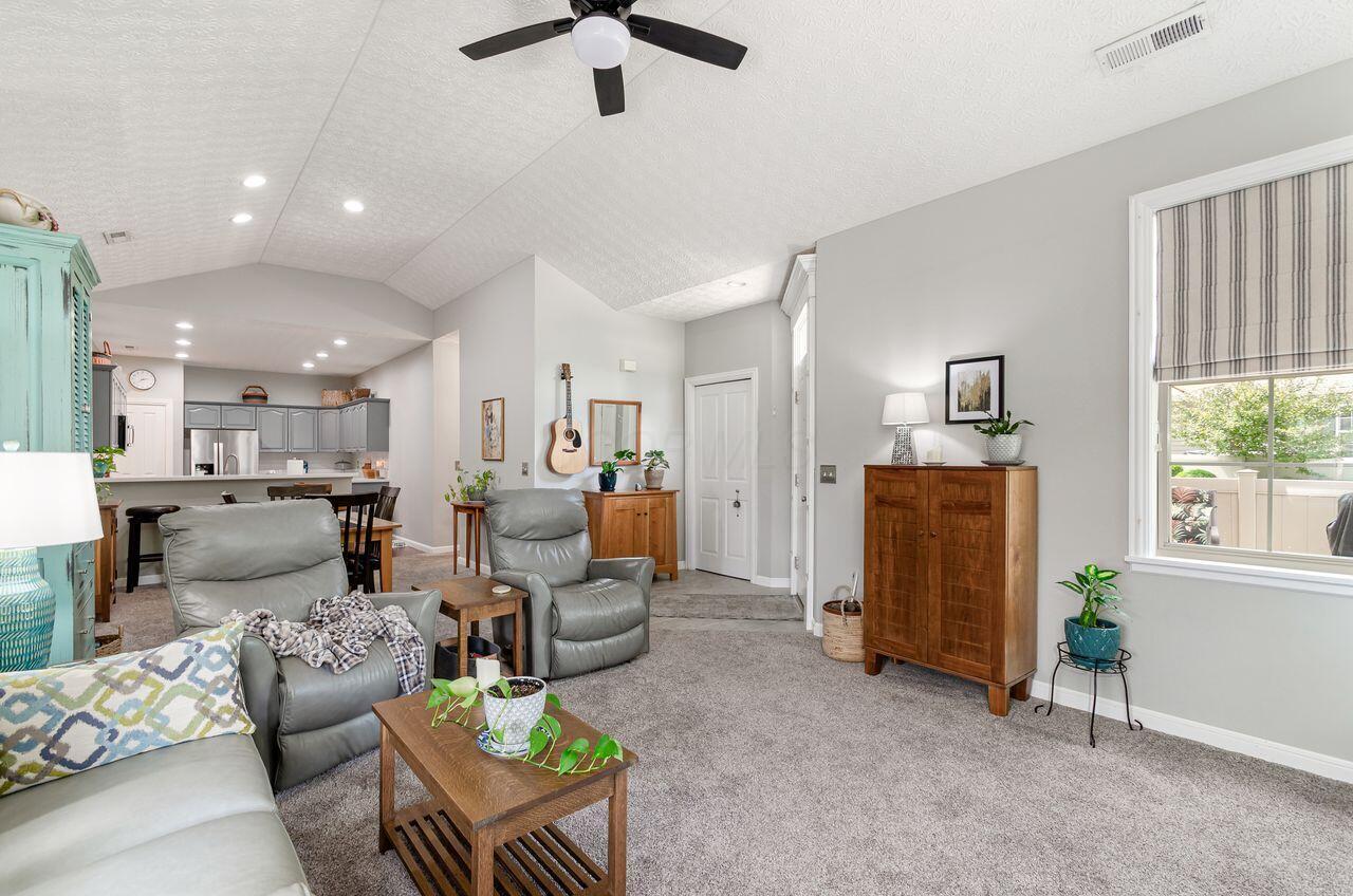 1499 Cascade Drive, 24
