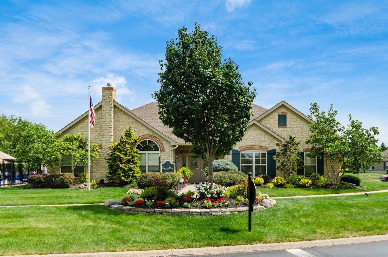 1499 Cascade Drive, 24