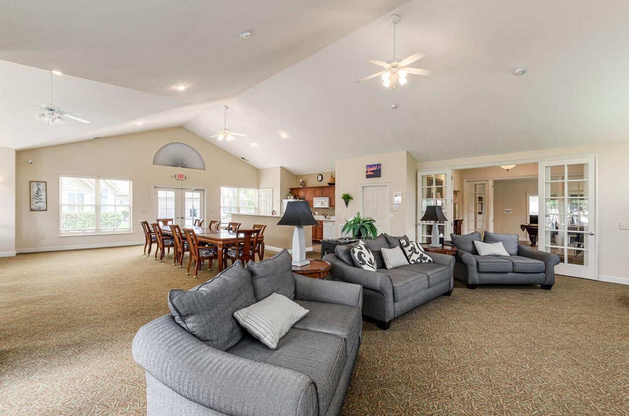 1499 Cascade Drive, 24