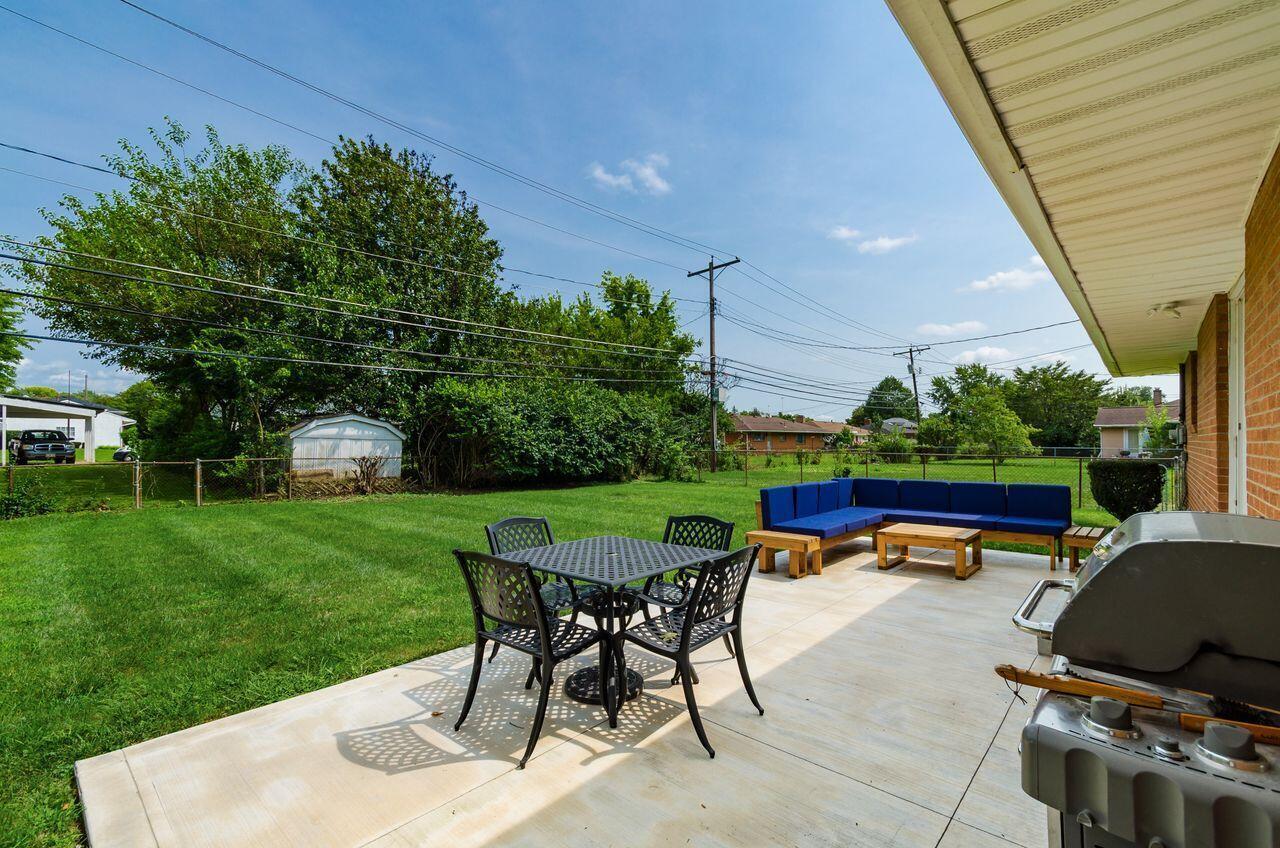 1656 Kenwick Road