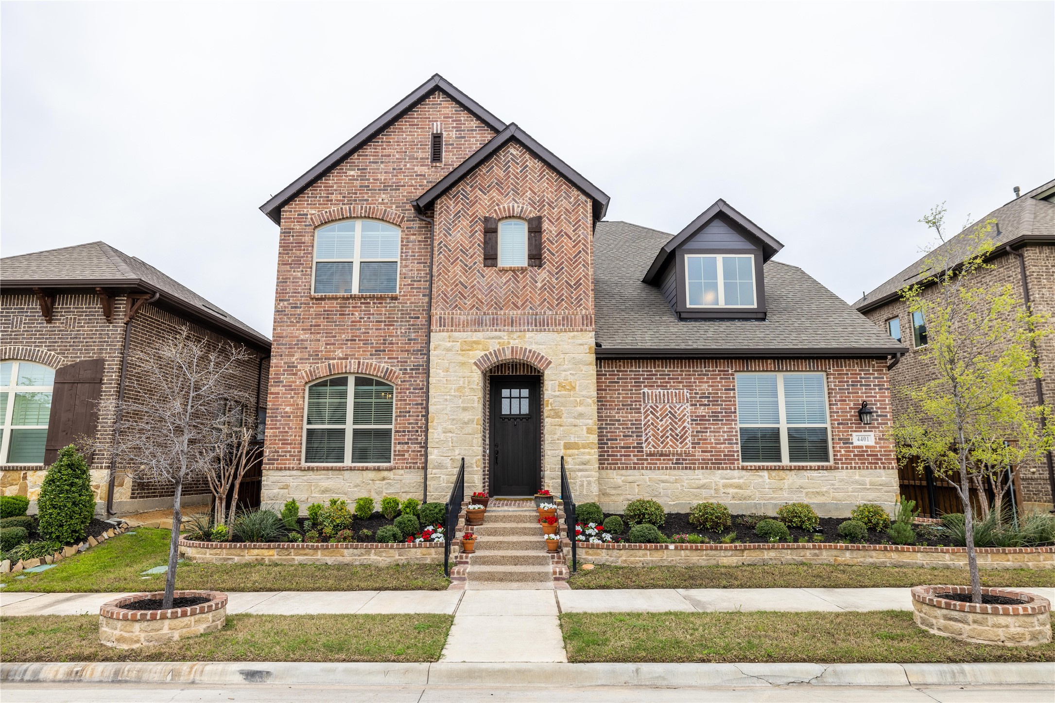 4401 Garnet Jade Drive