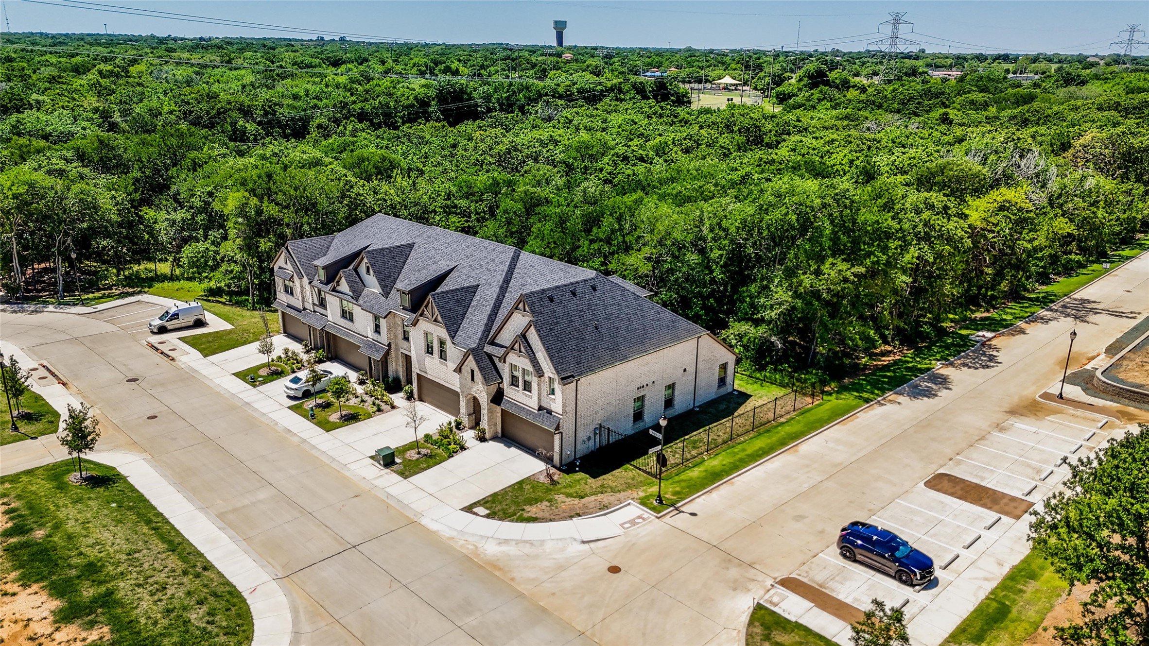 6836 Neals Way