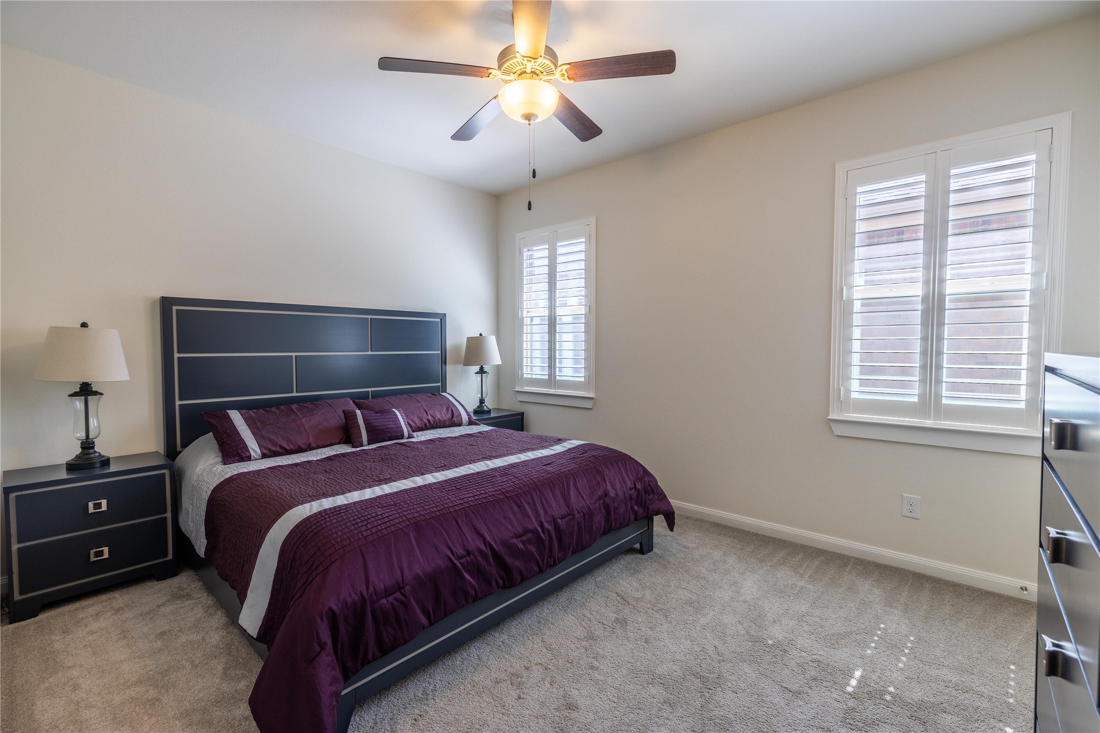 1503 English Blue Lane