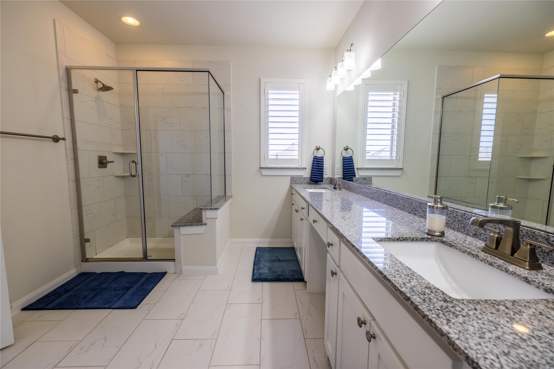 1503 English Blue Lane