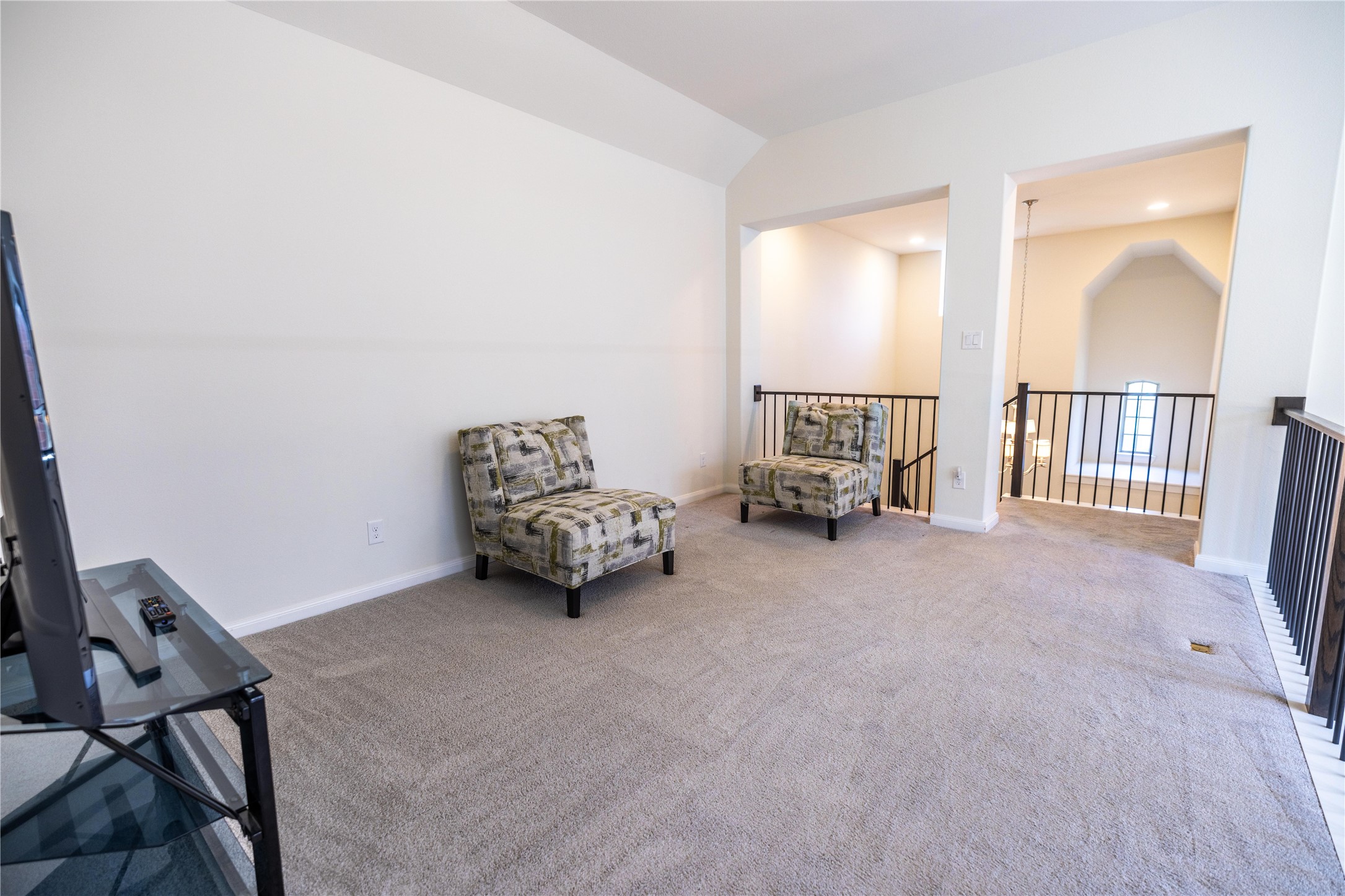 1503 English Blue Lane