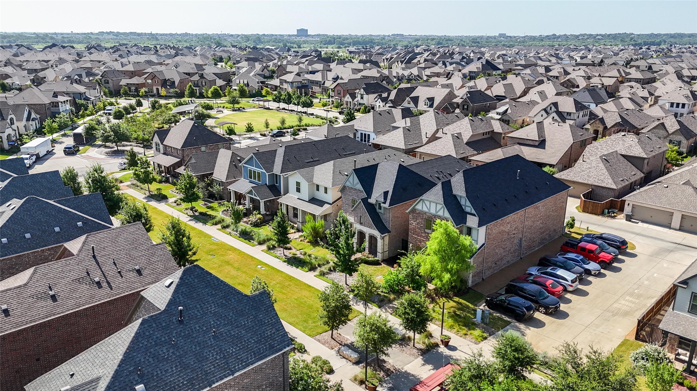 1503 English Blue Lane