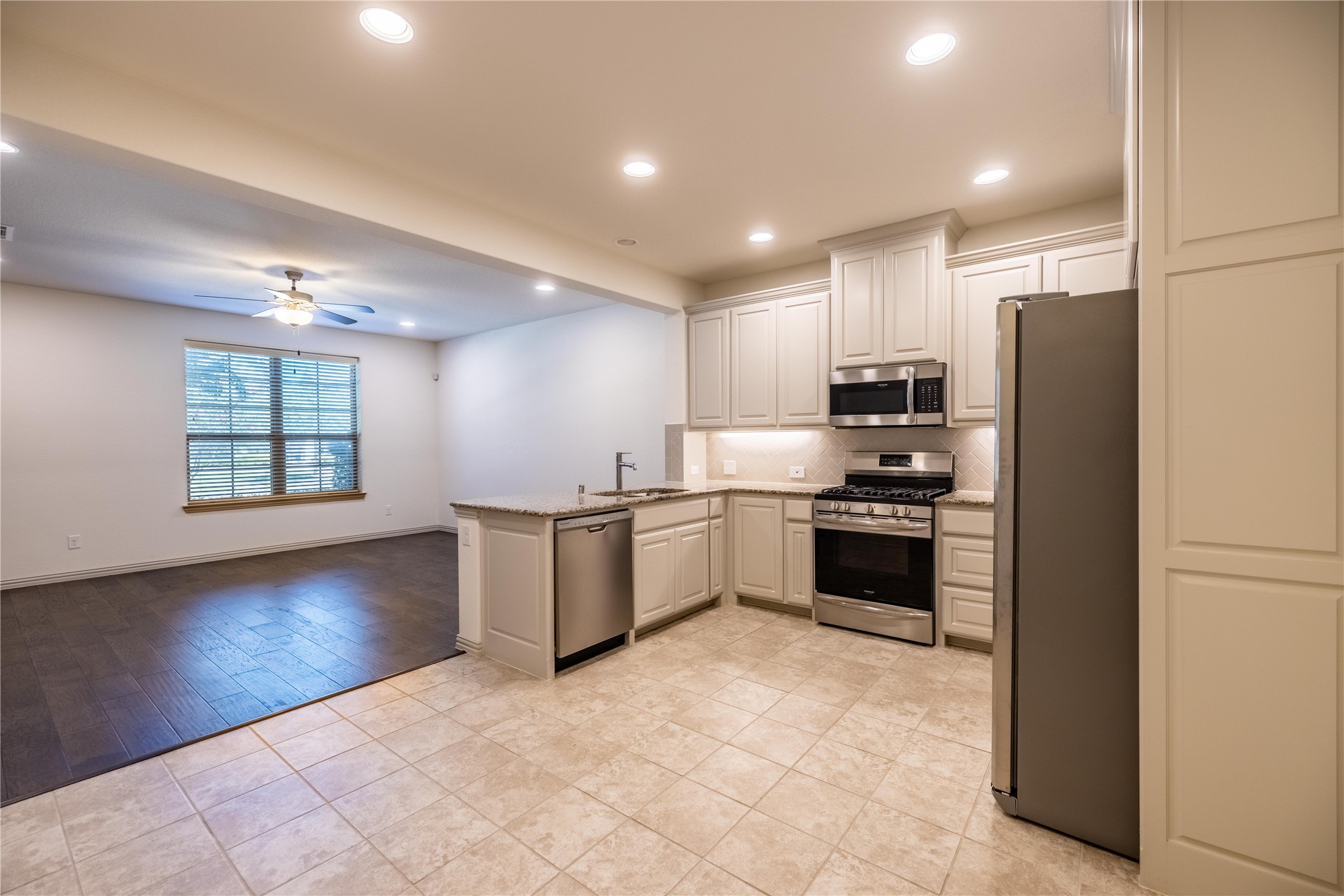 4250 Cascade Sky Drive