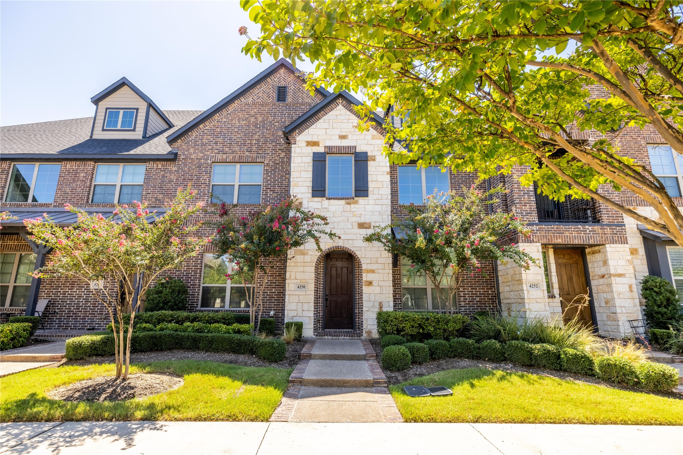 4250 Cascade Sky Drive