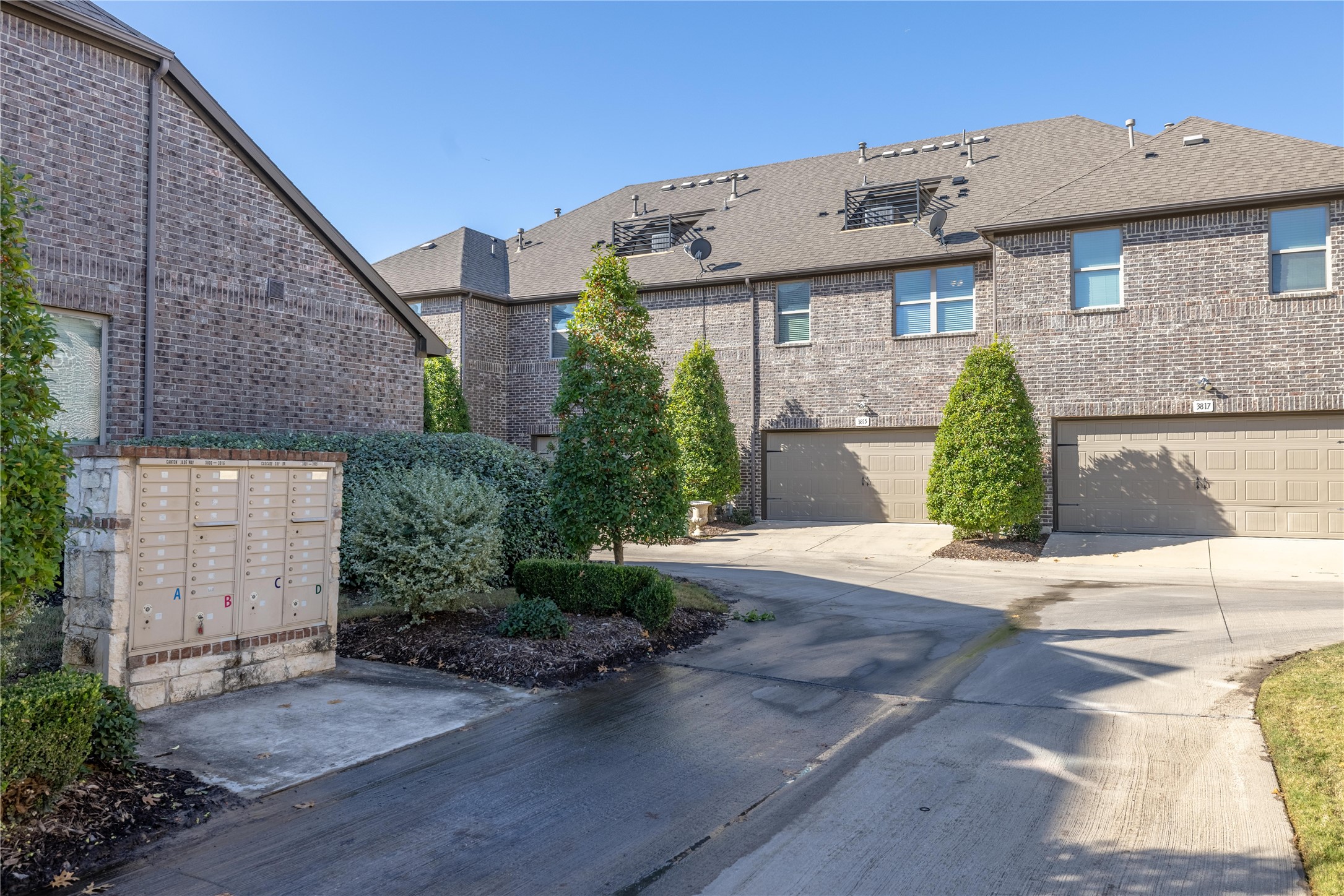 3815 Cascade Sky Drive