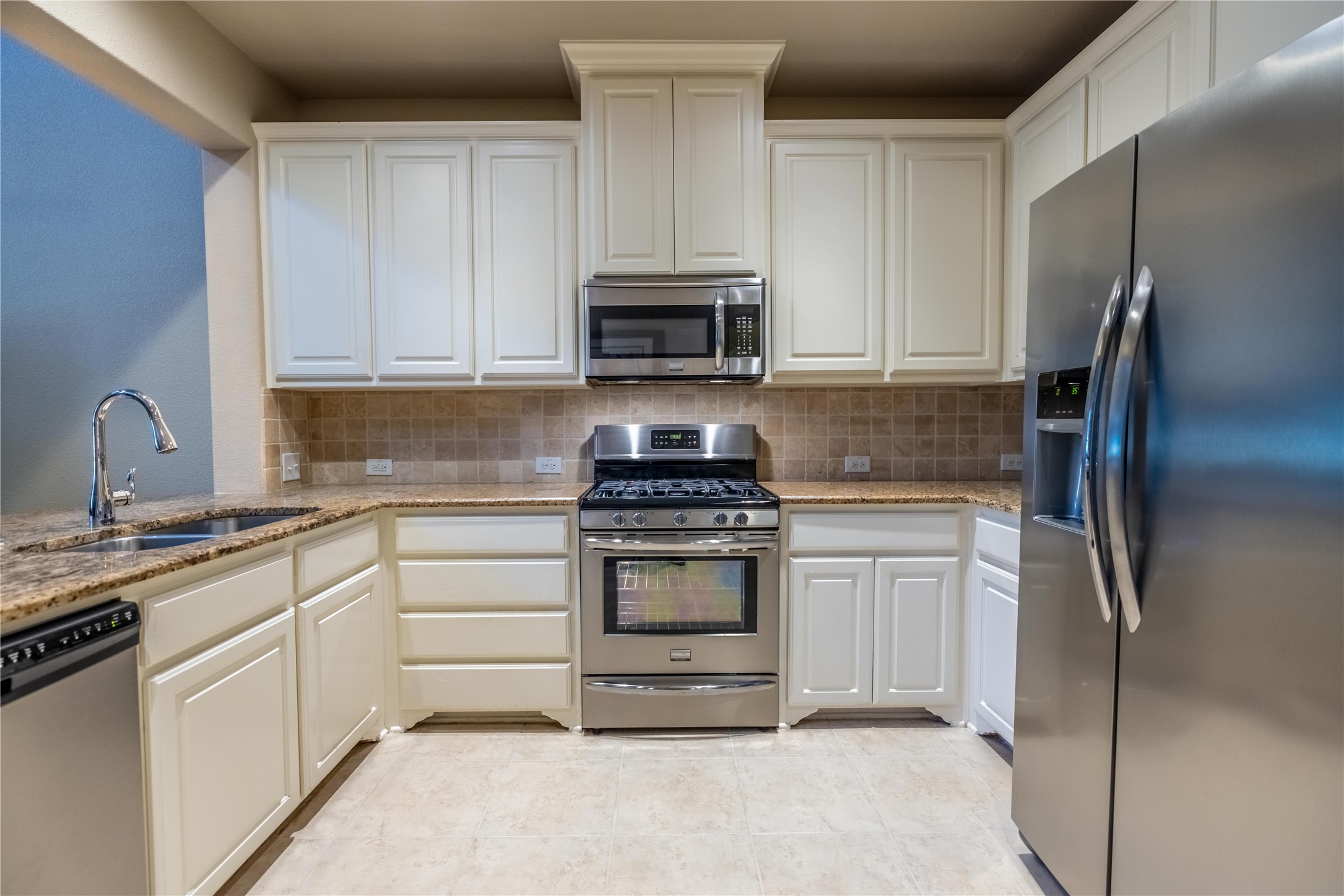 3815 Cascade Sky Drive