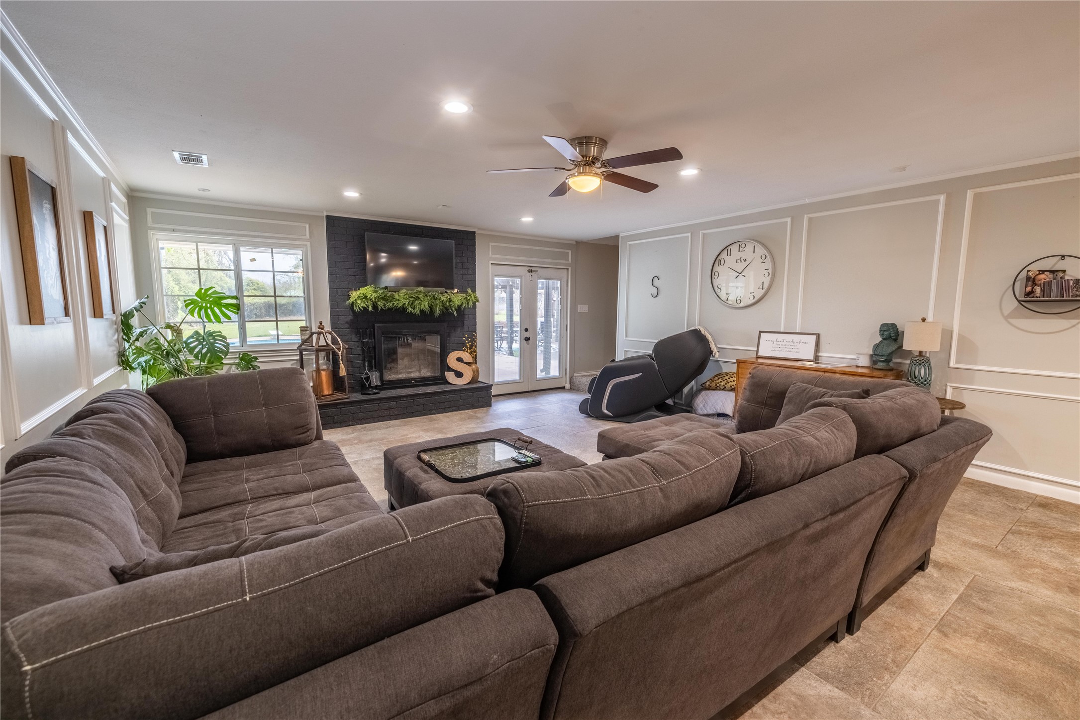 136 Towering Oaks Court