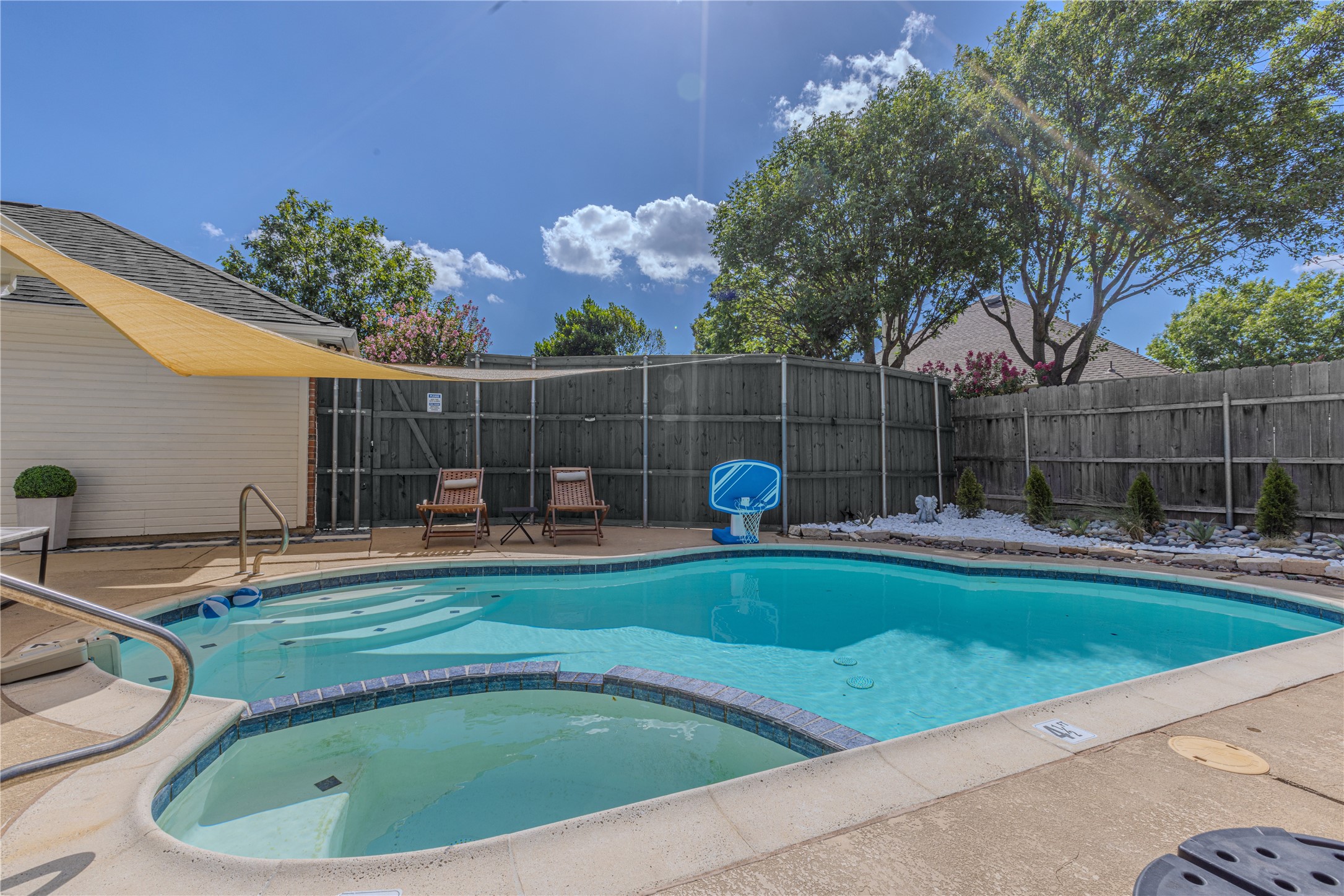 2106 Savannah Drive