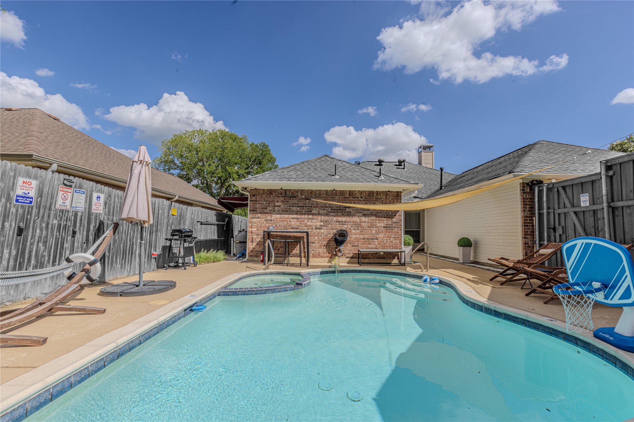 2106 Savannah Drive