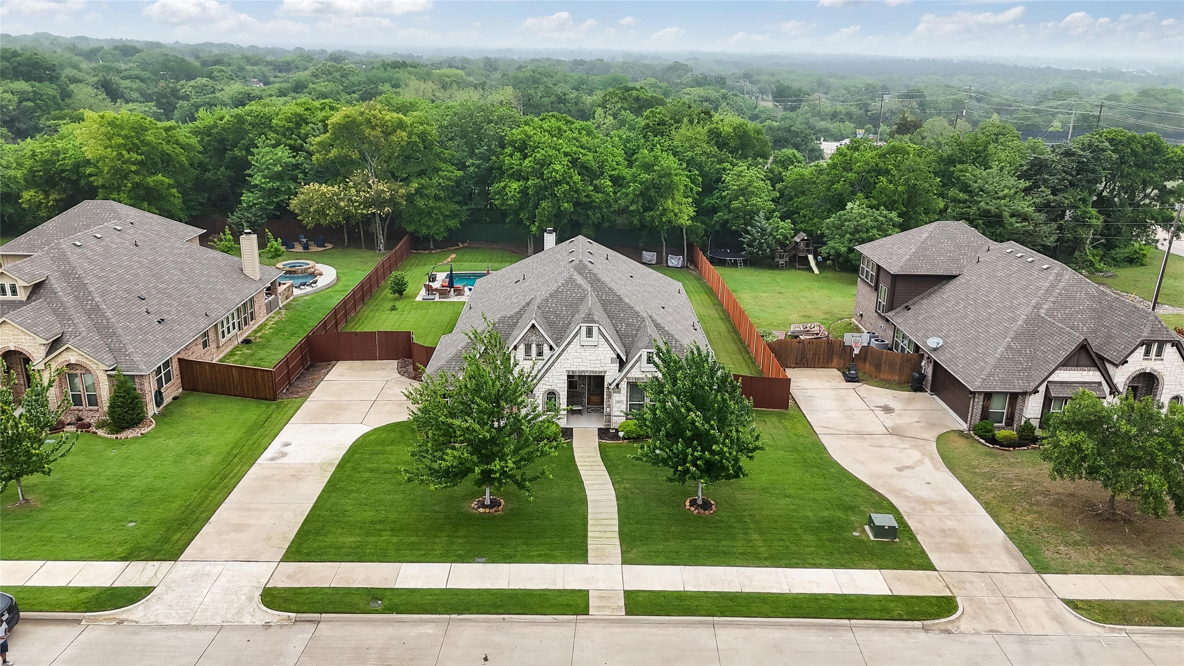 4037 Knightsbridge Lane