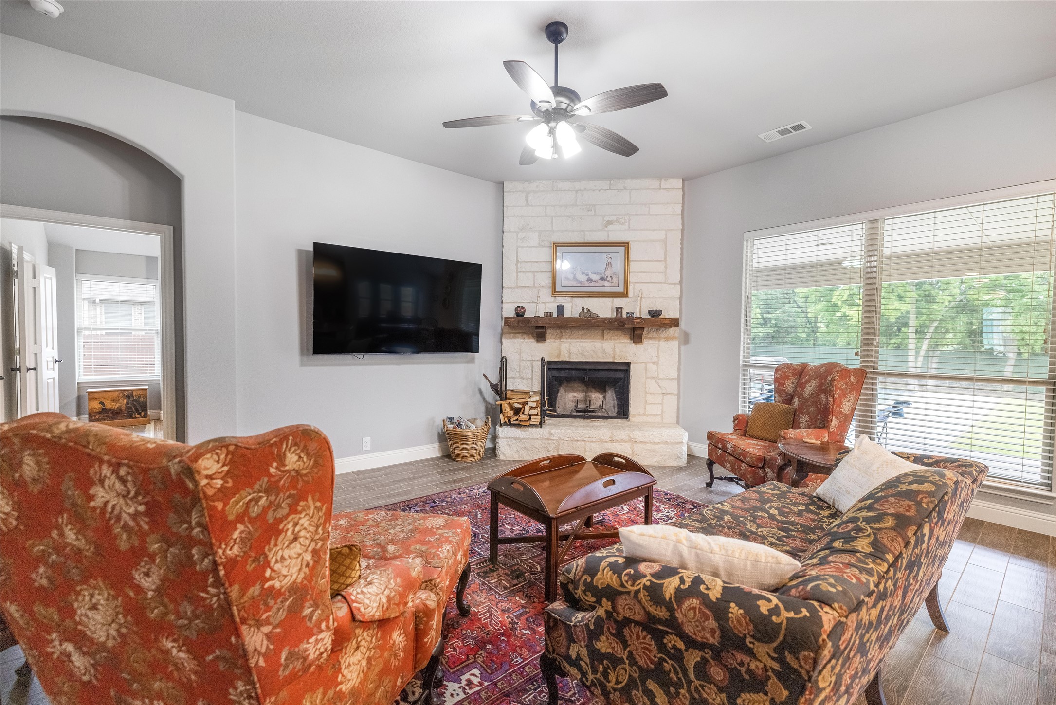 4037 Knightsbridge Lane