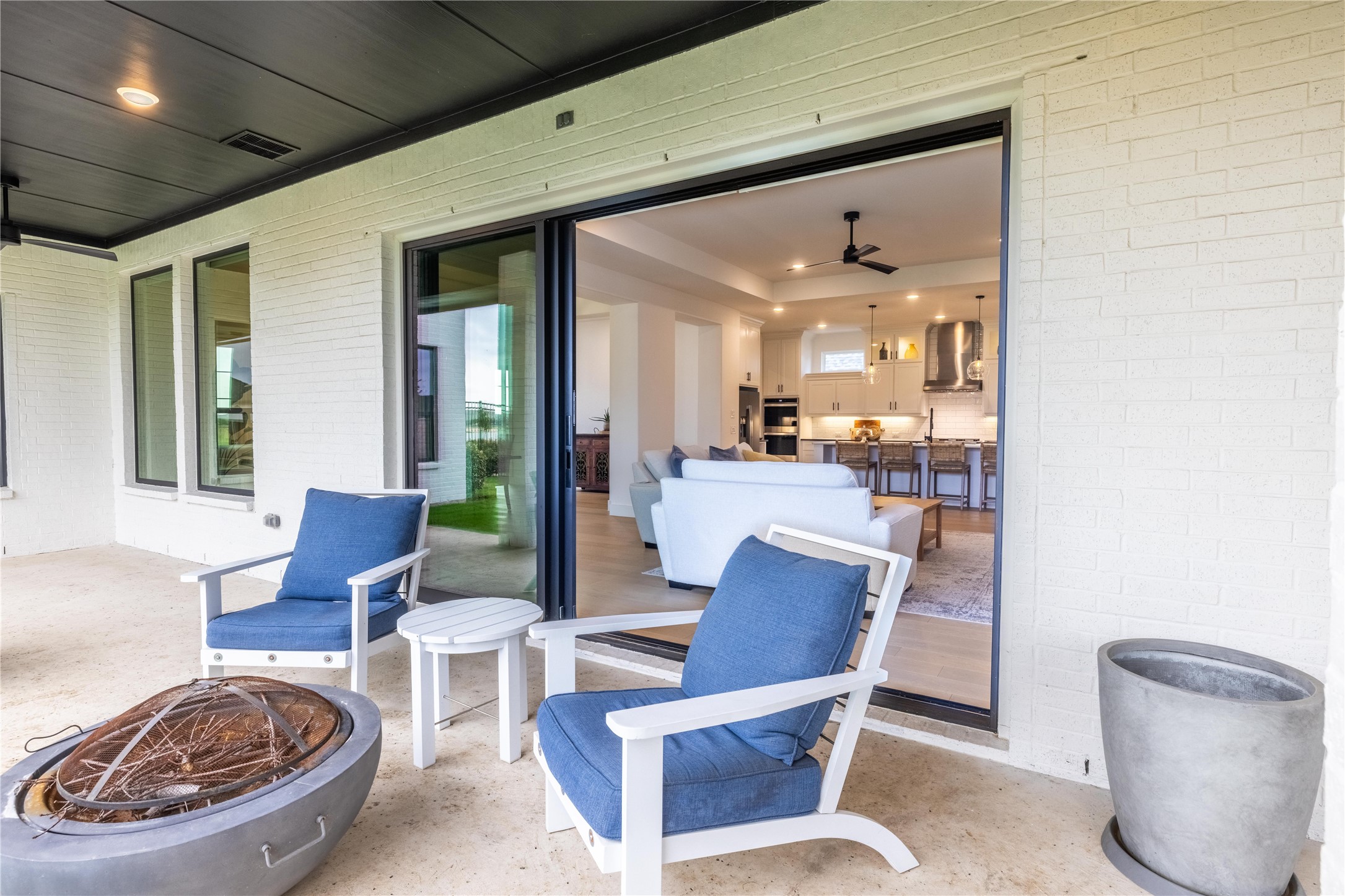 1400 Island Vista Drive