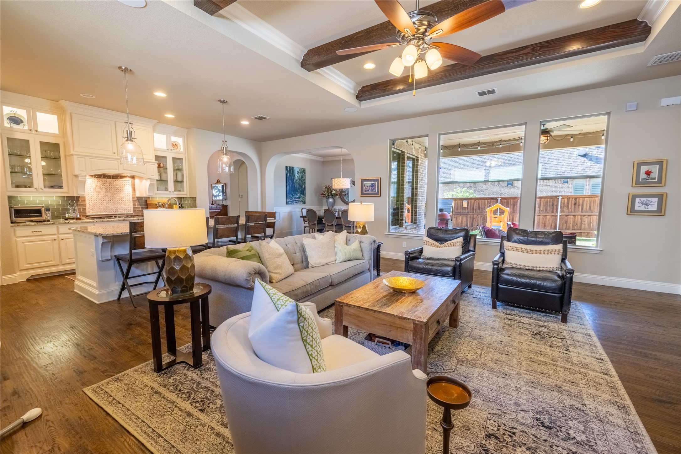 4207 Pearl Crescent Lane