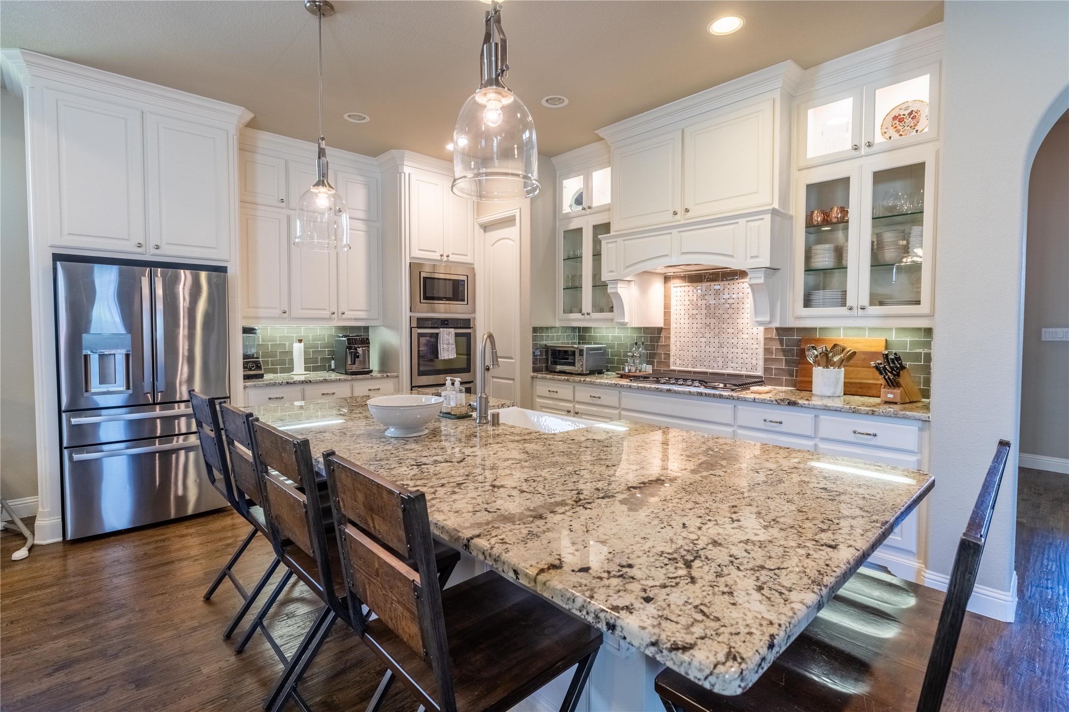 4207 Pearl Crescent Lane