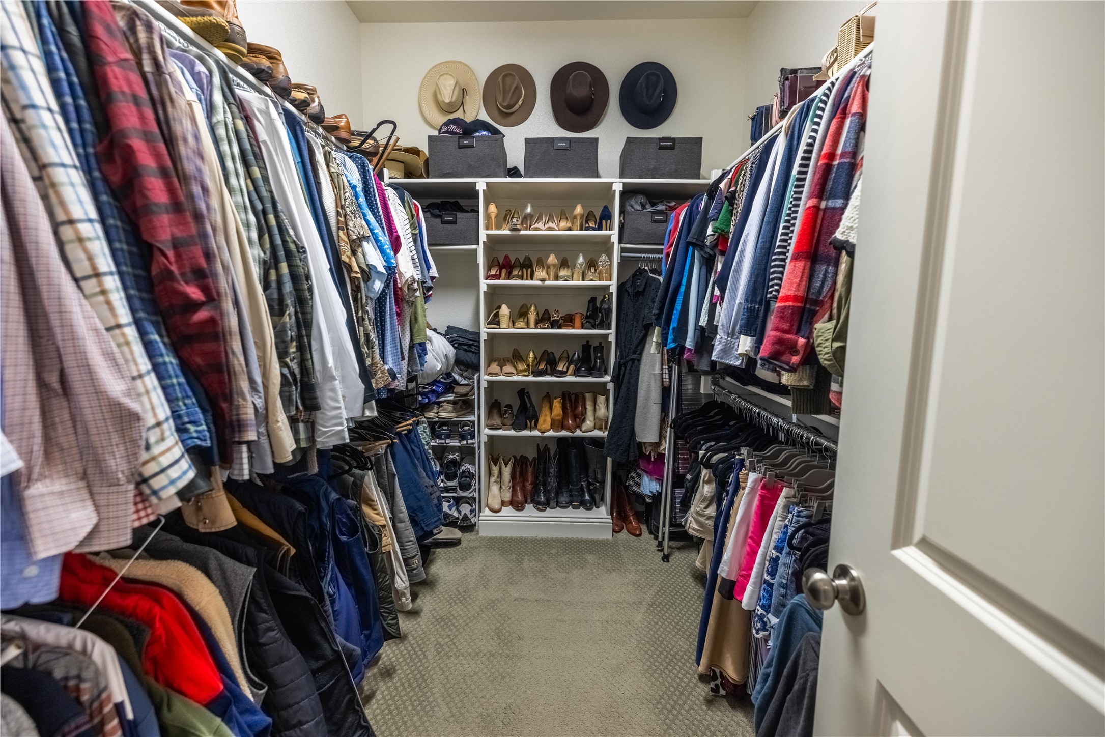 4207 Pearl Crescent Lane