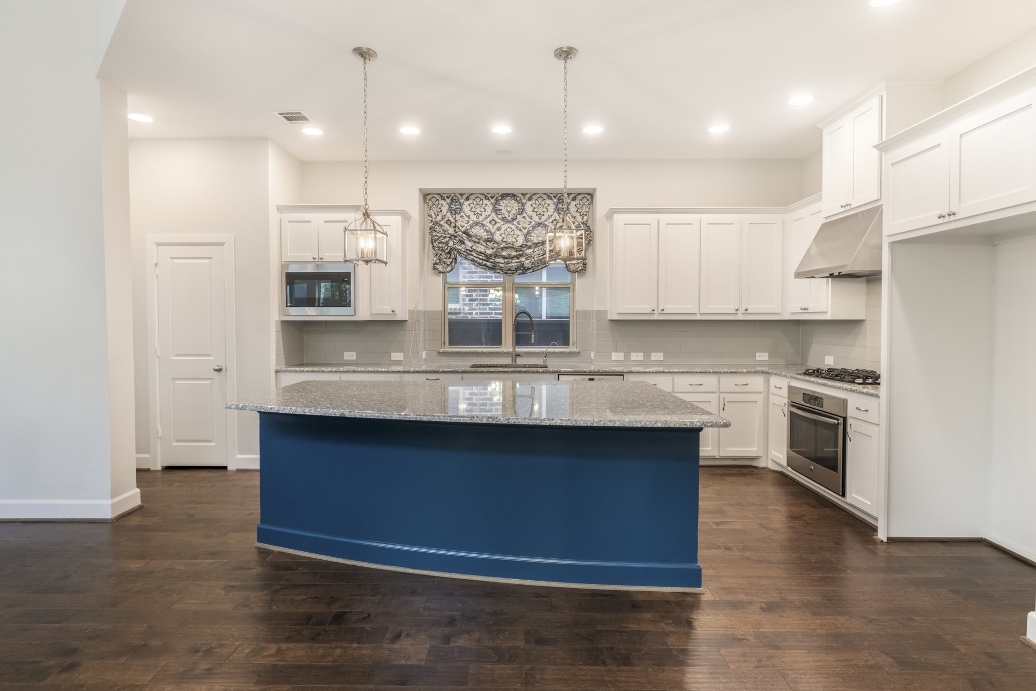 1420 White Squall Trail