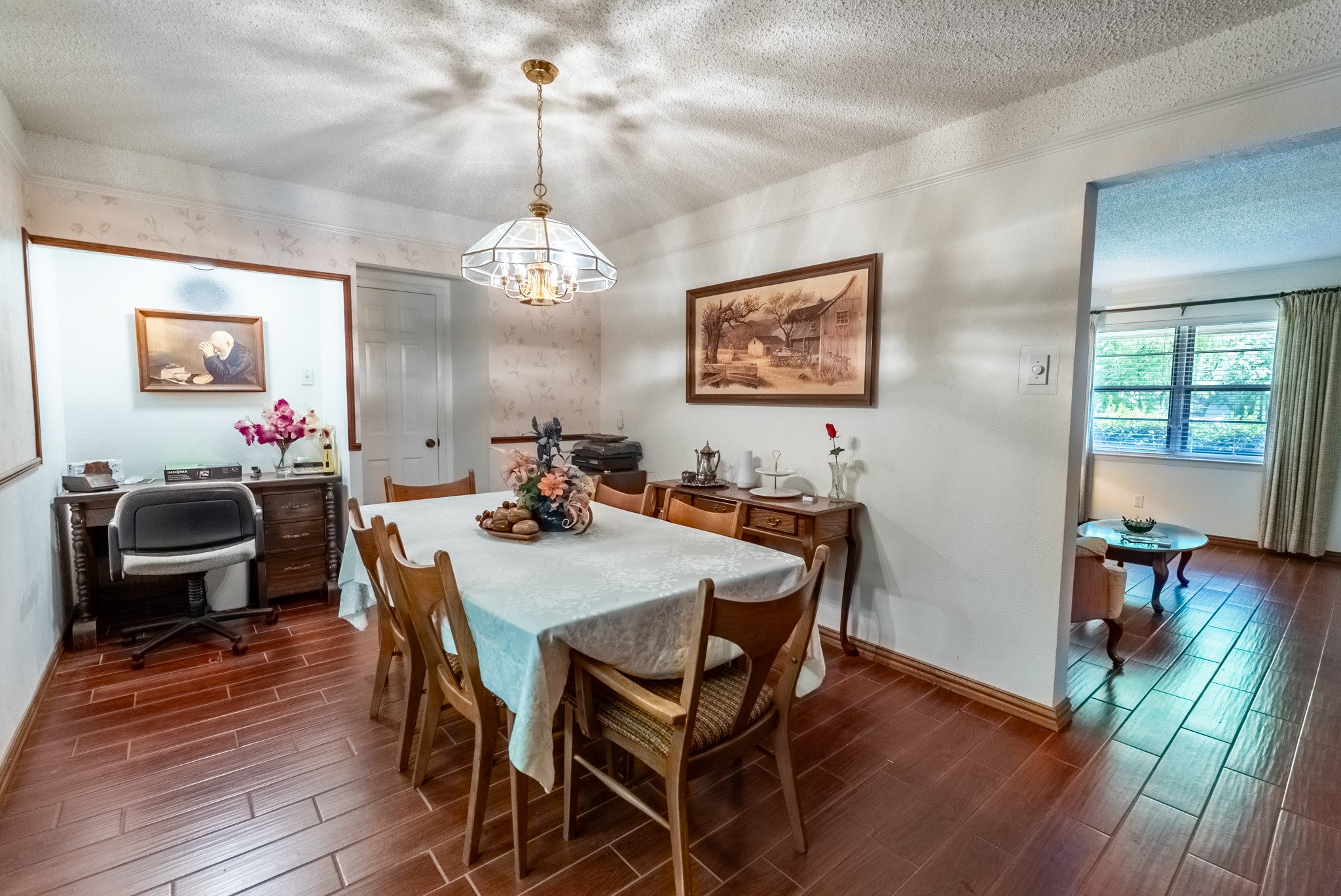 1712 Foster Drive