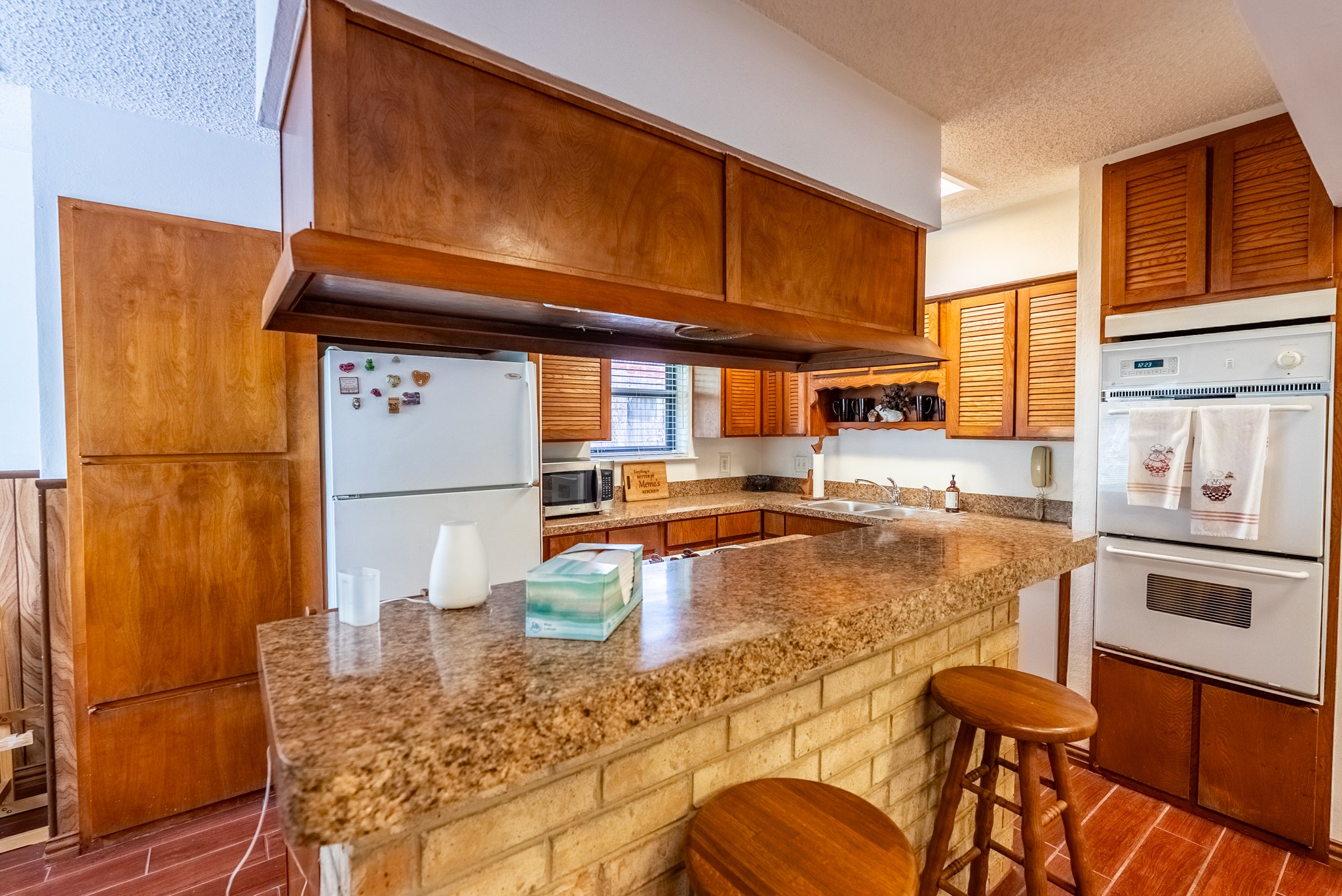 1712 Foster Drive