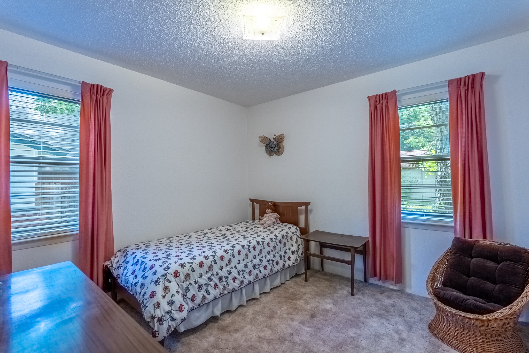 1712 Foster Drive