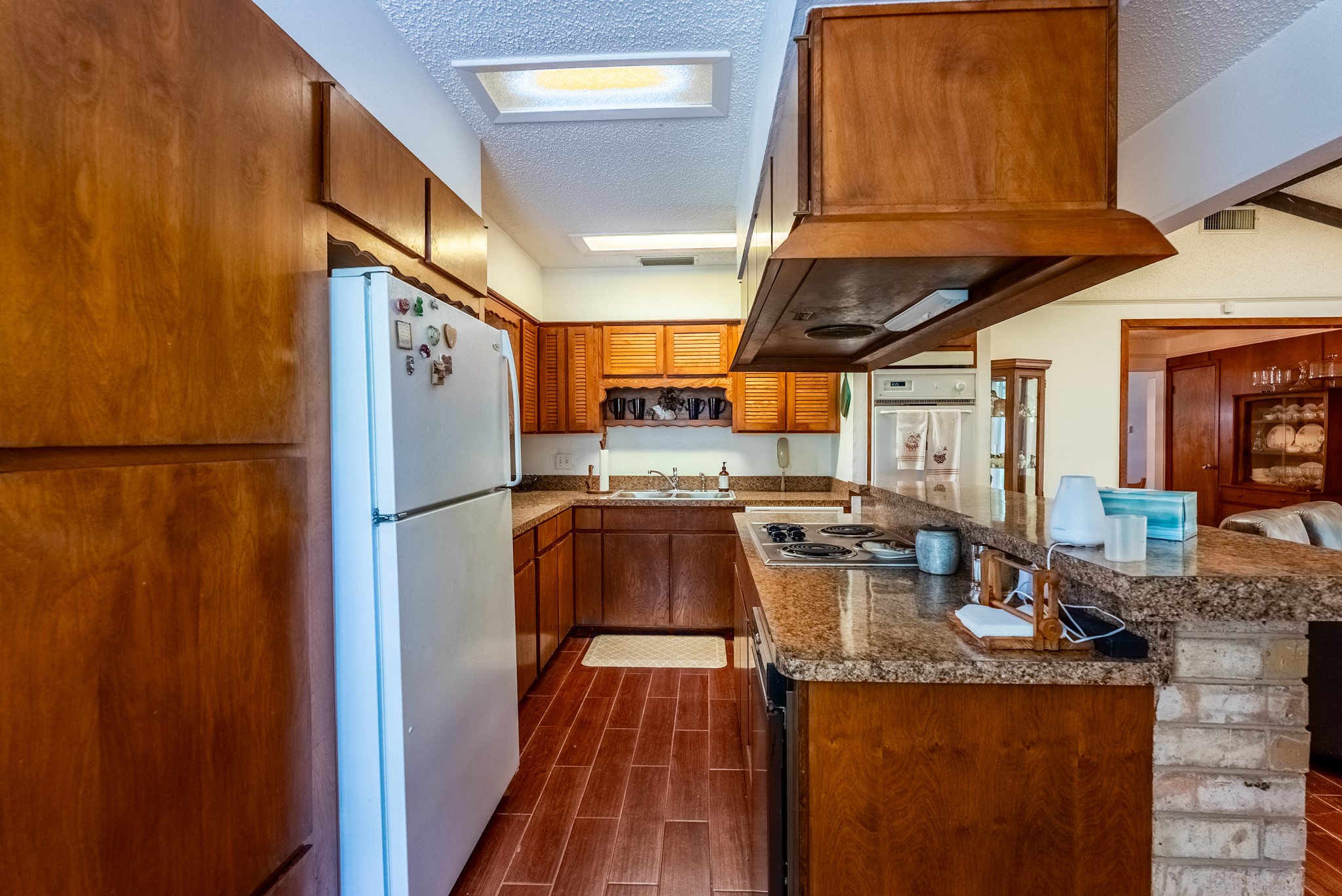 1712 Foster Drive
