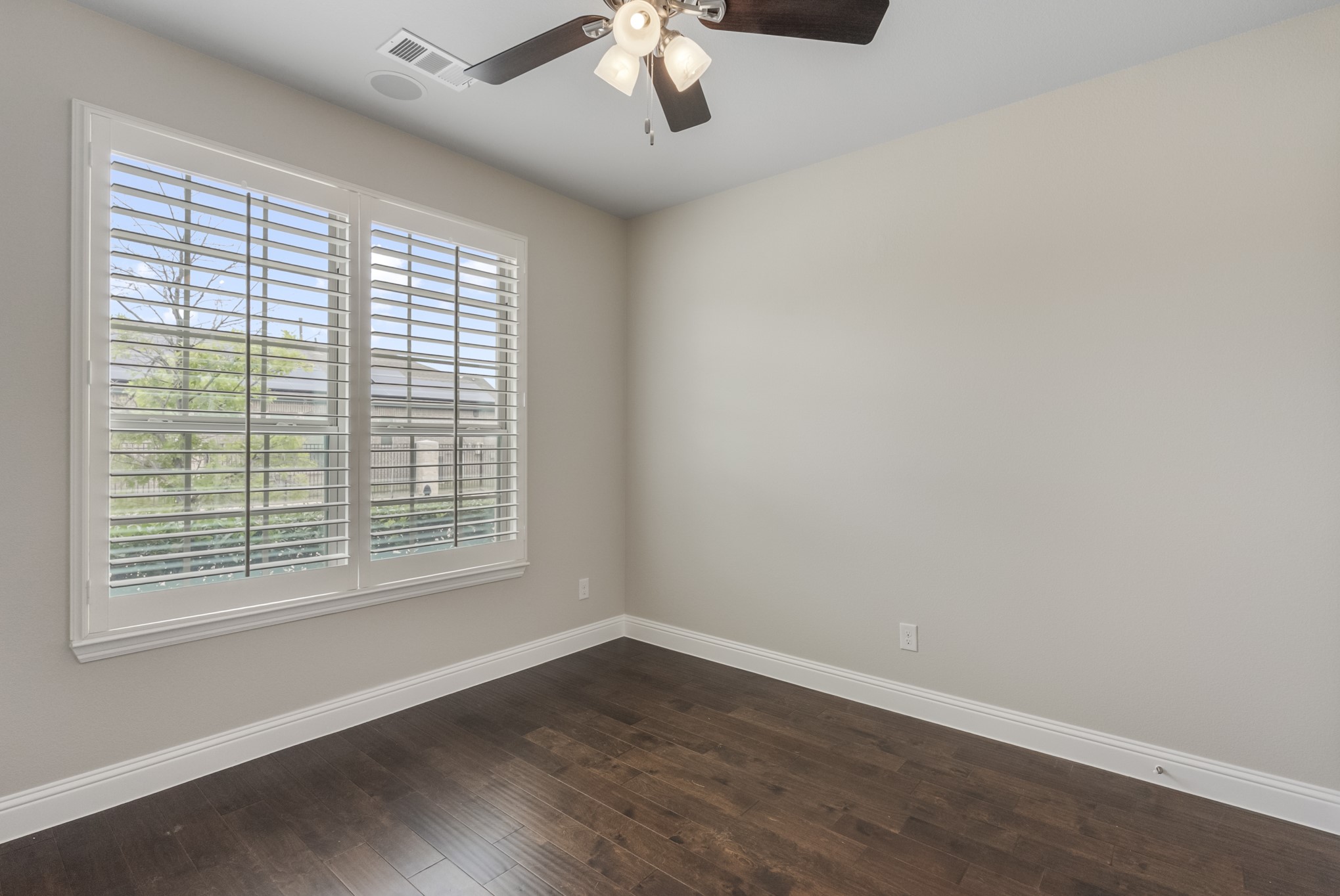1110 Amber Rose Way