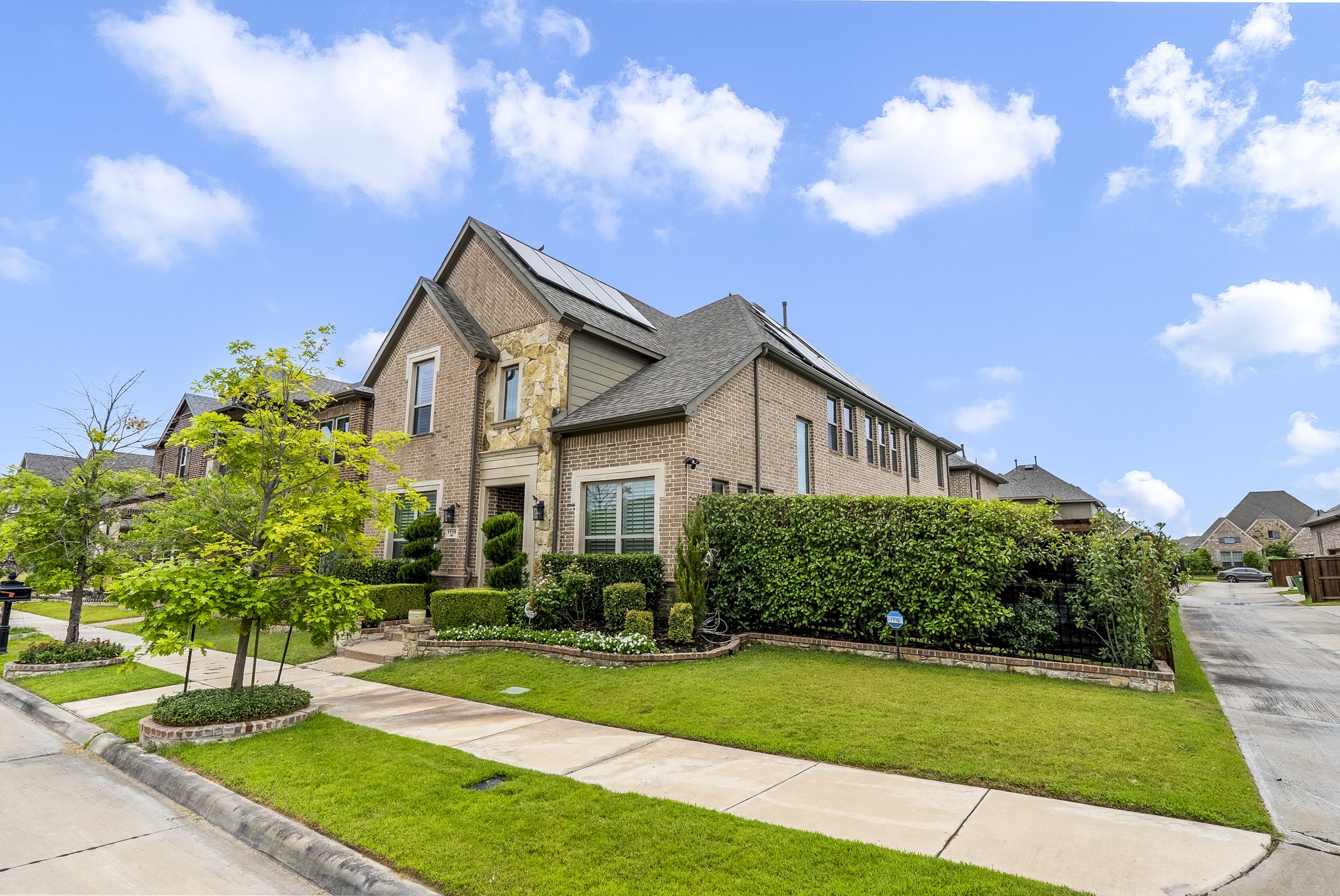 1110 Amber Rose Way