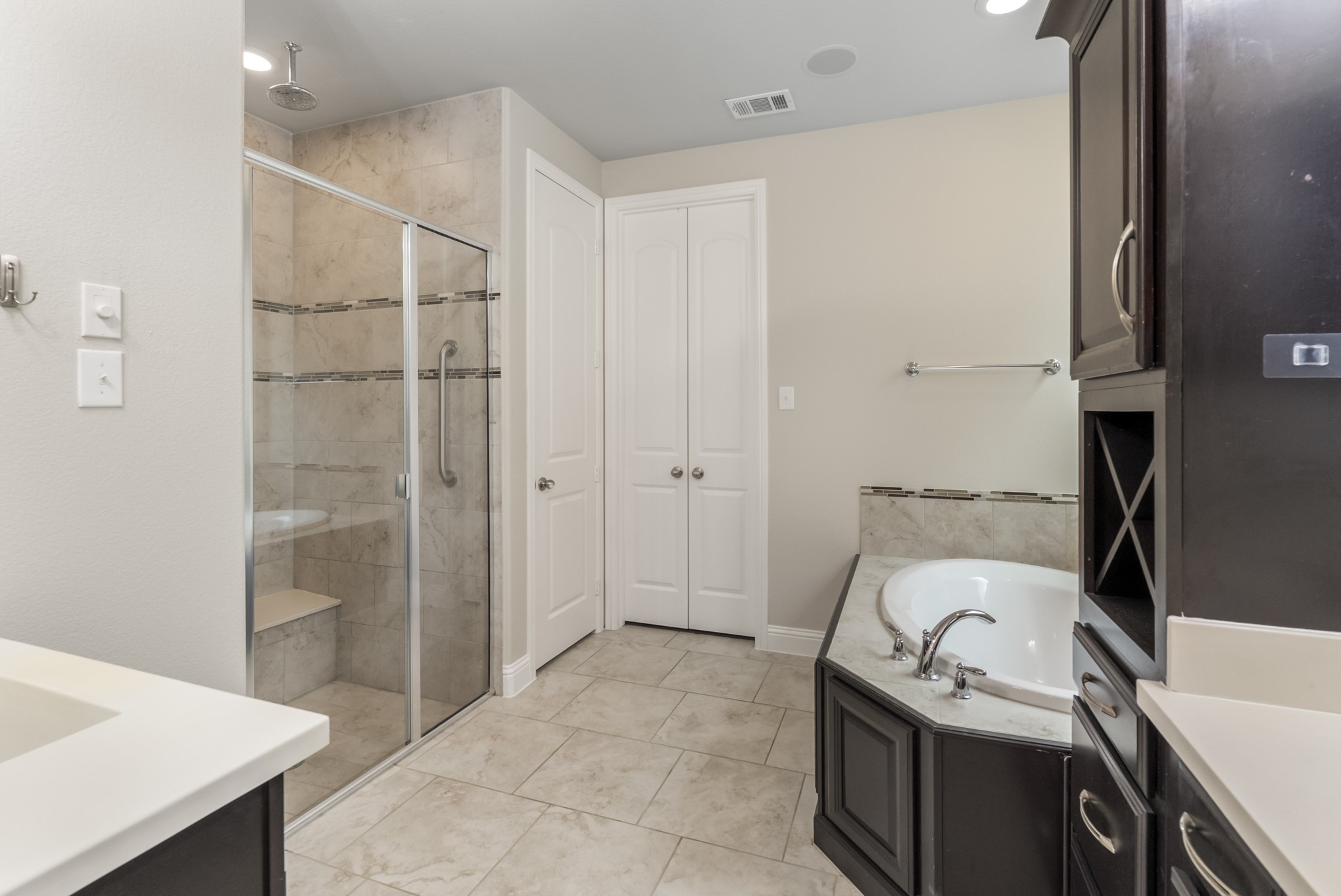 1110 Amber Rose Way