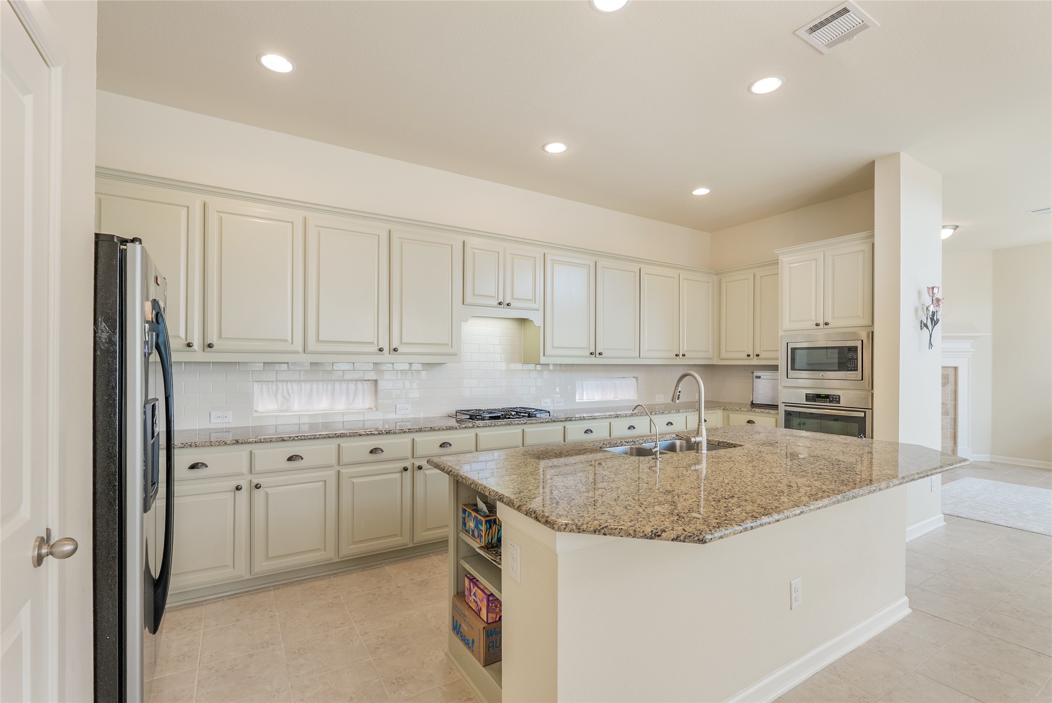 1009 Winter Fire Way