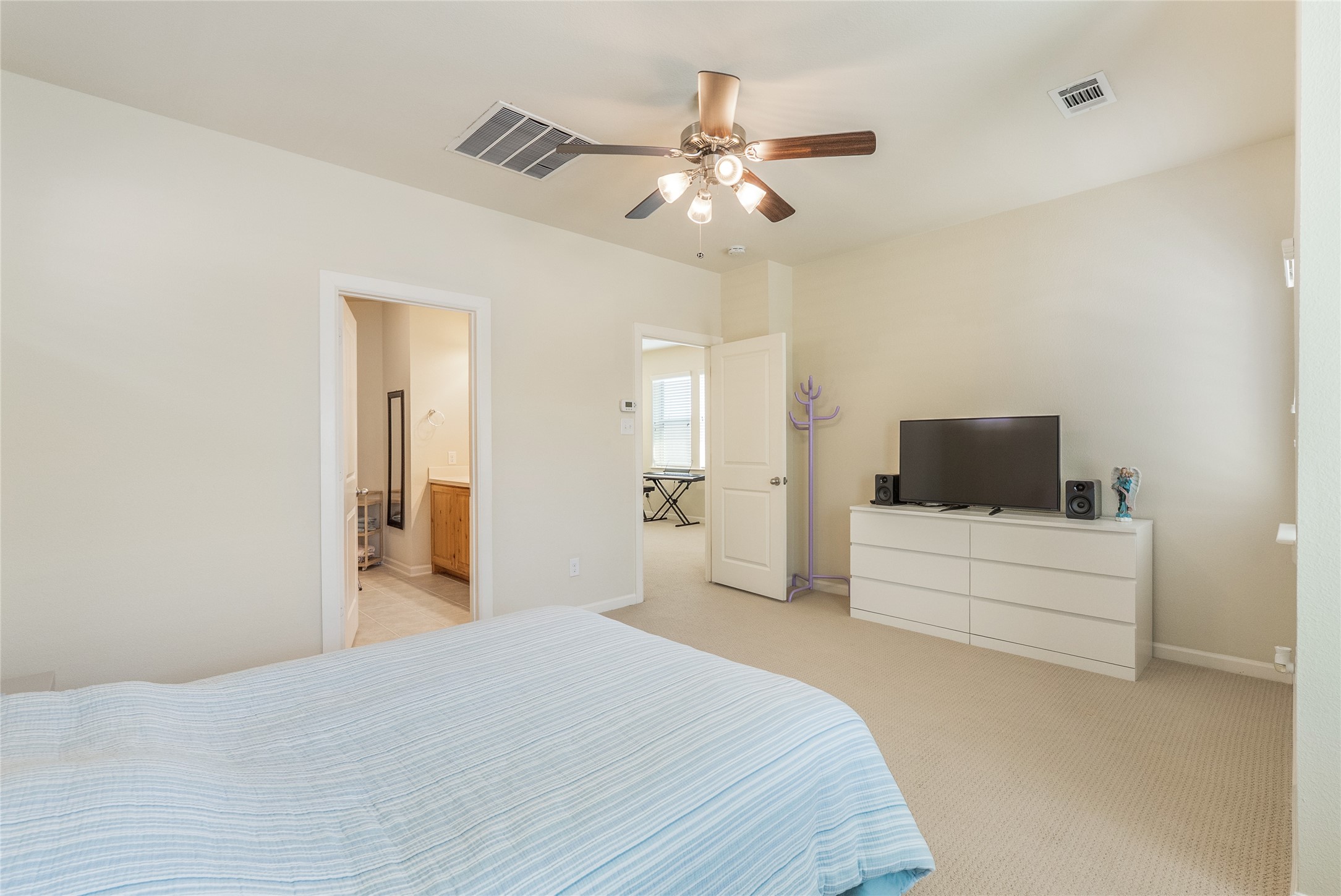 1009 Winter Fire Way