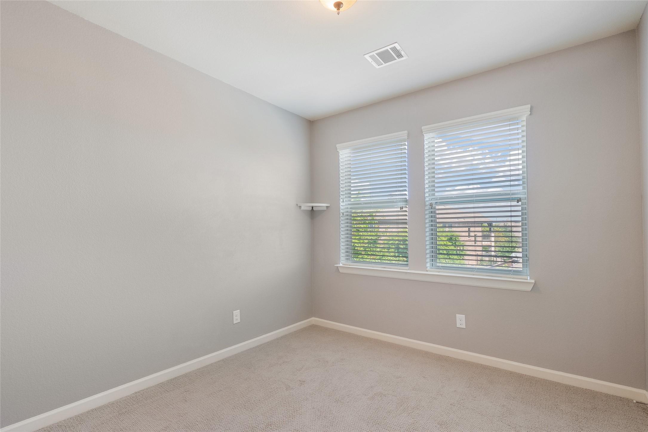 1009 Winter Fire Way