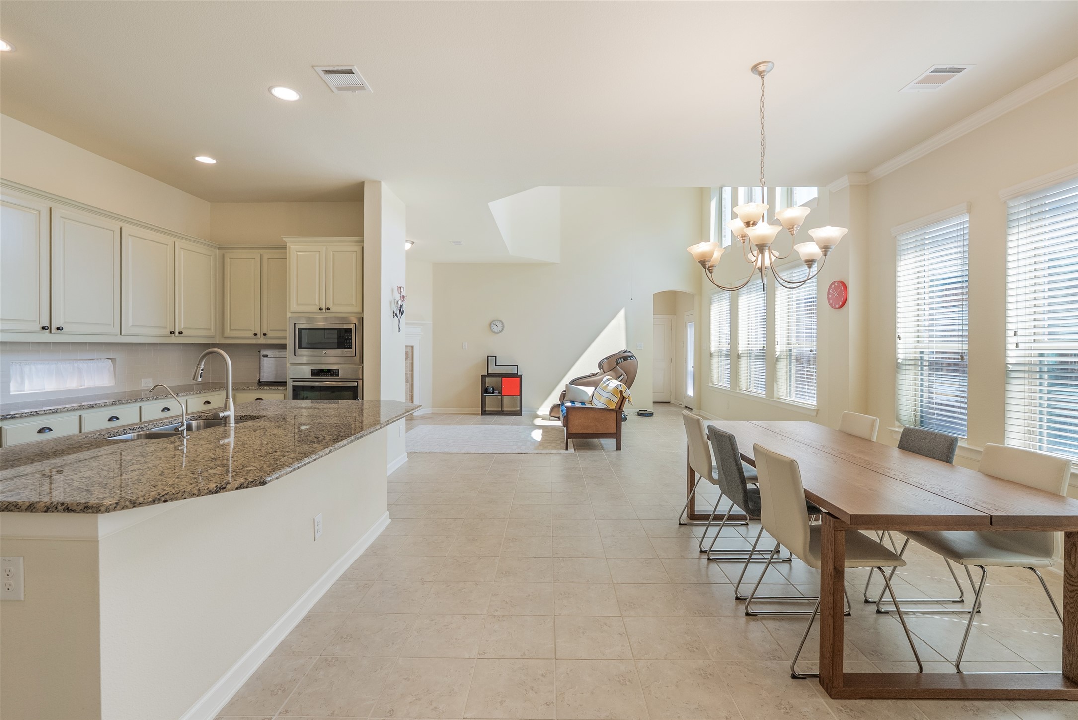 1009 Winter Fire Way