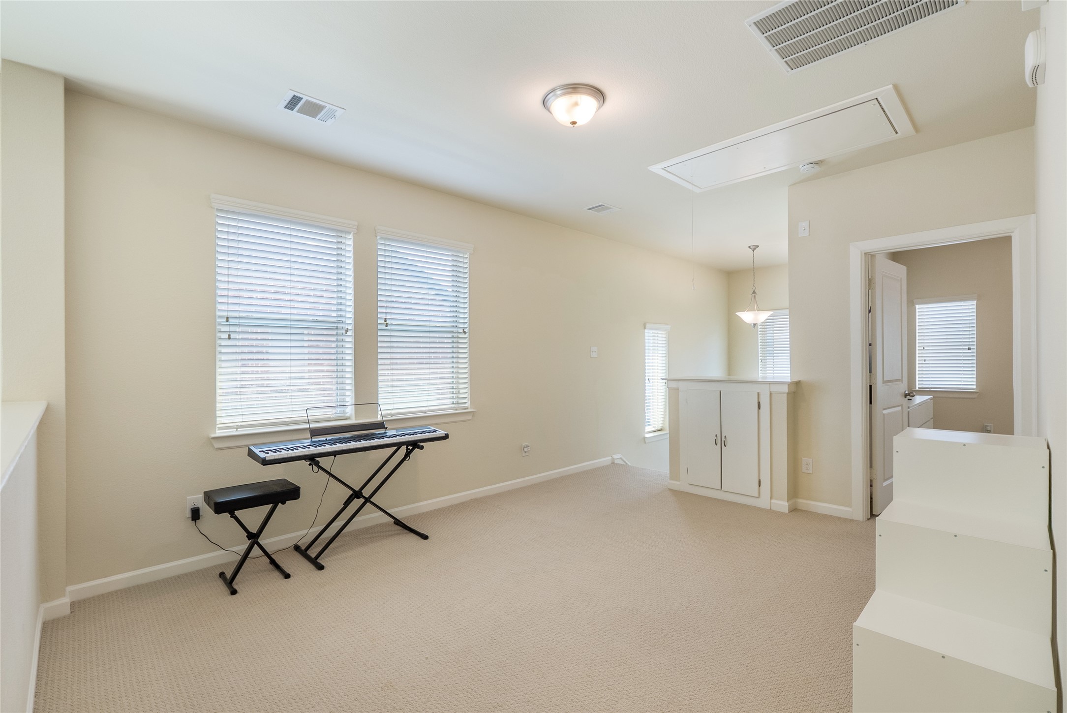 1009 Winter Fire Way