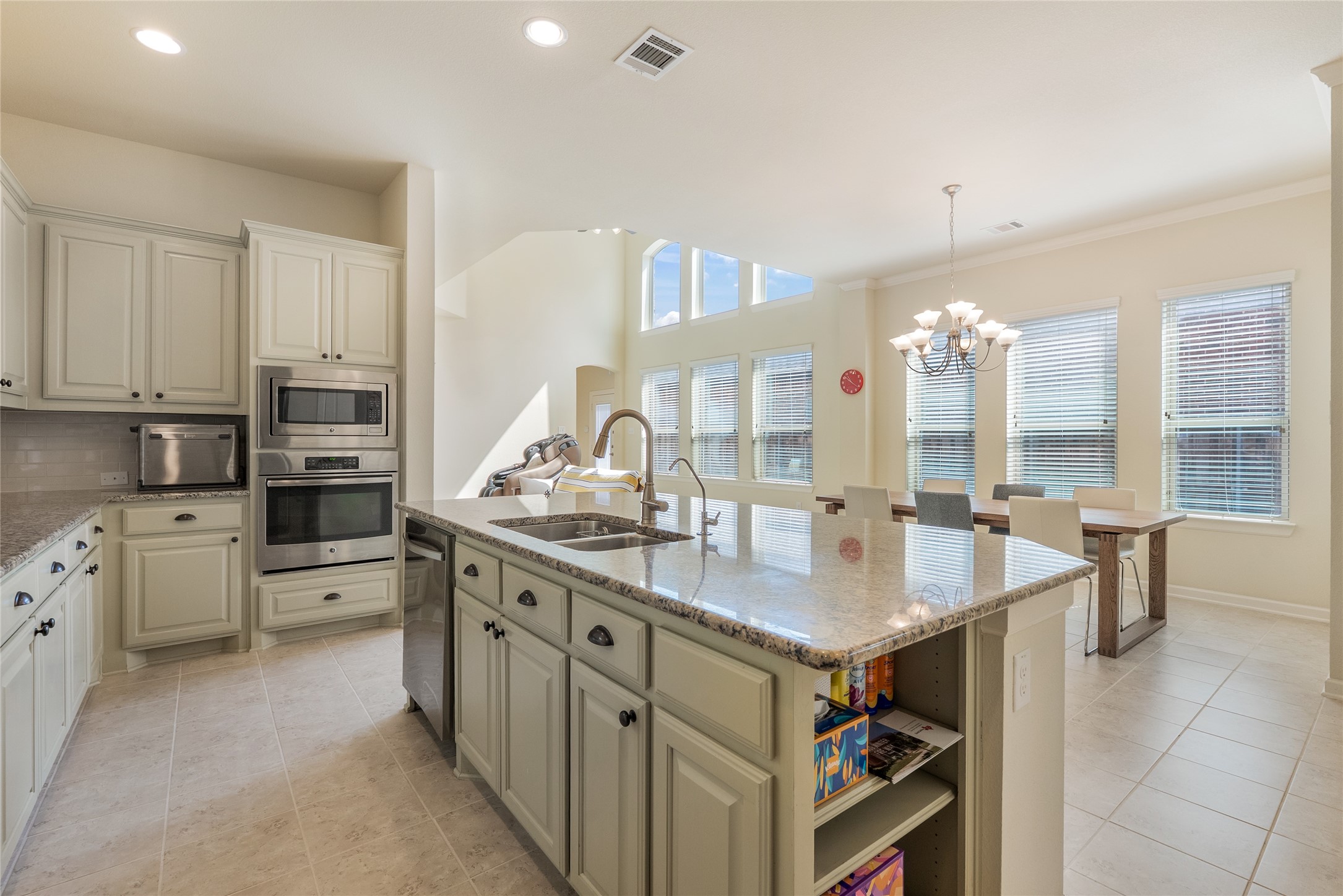 1009 Winter Fire Way