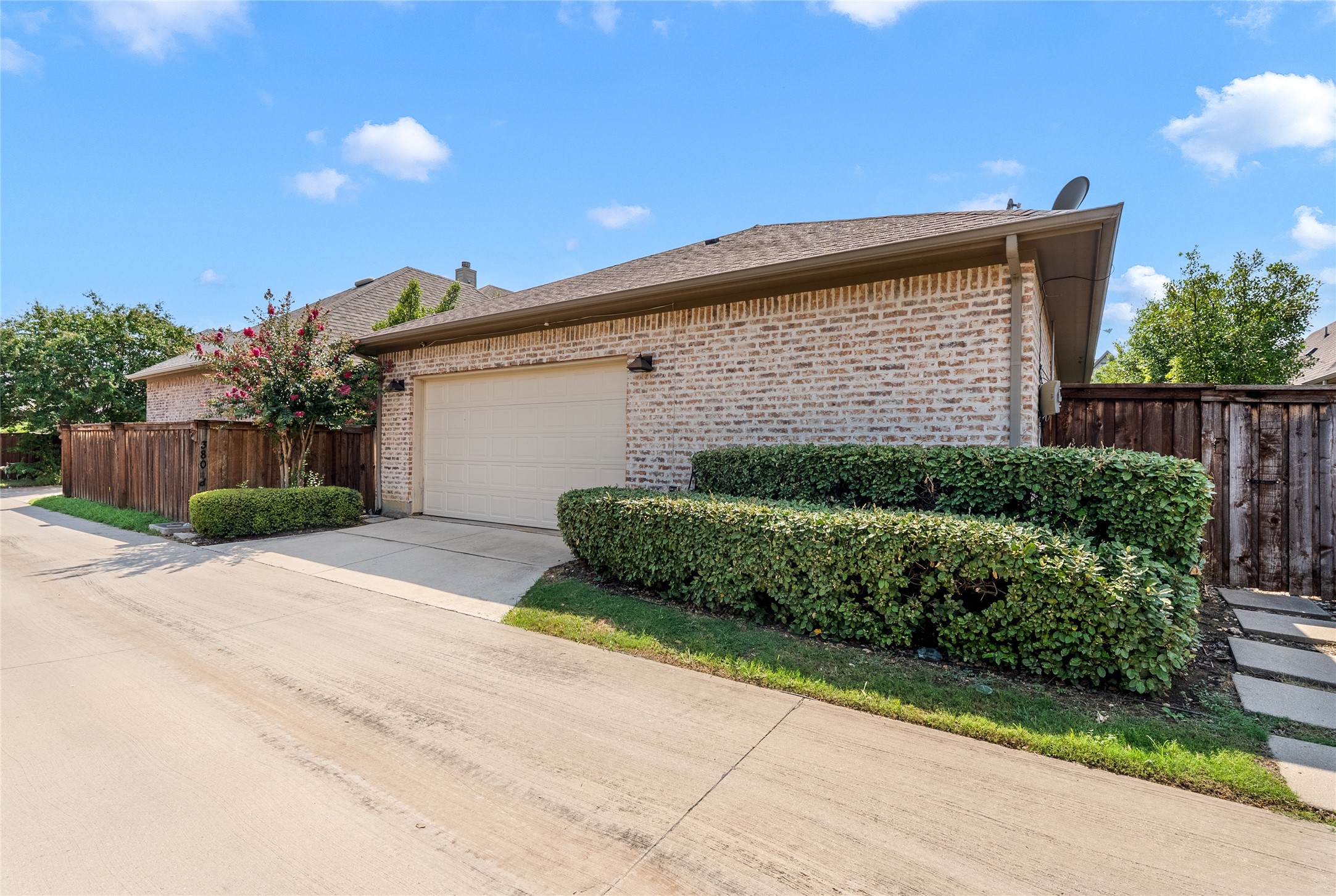 3809 Canton Jade Way