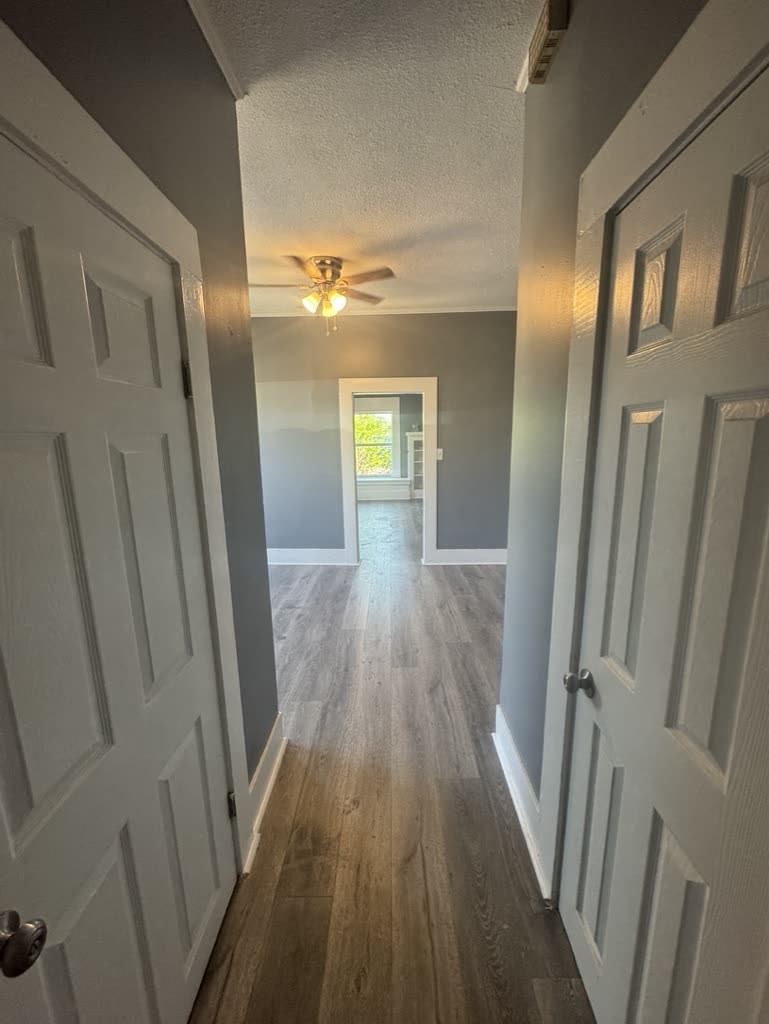 209 N Abbott Street B