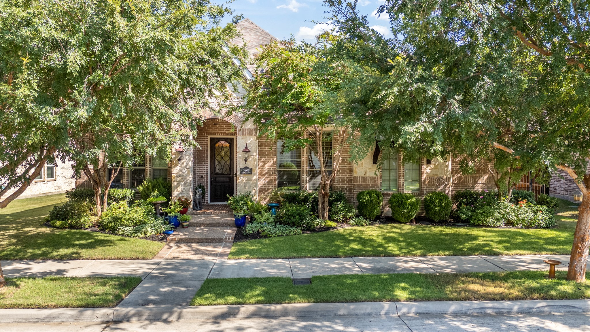 3805 Plum Vista Place