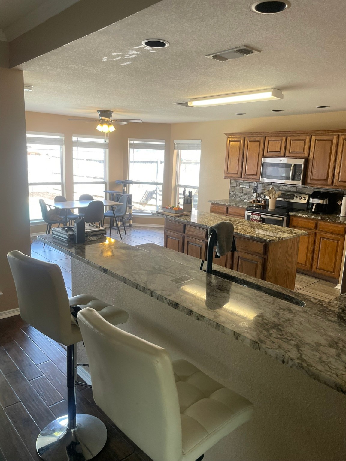 4903 Vaquero Drive